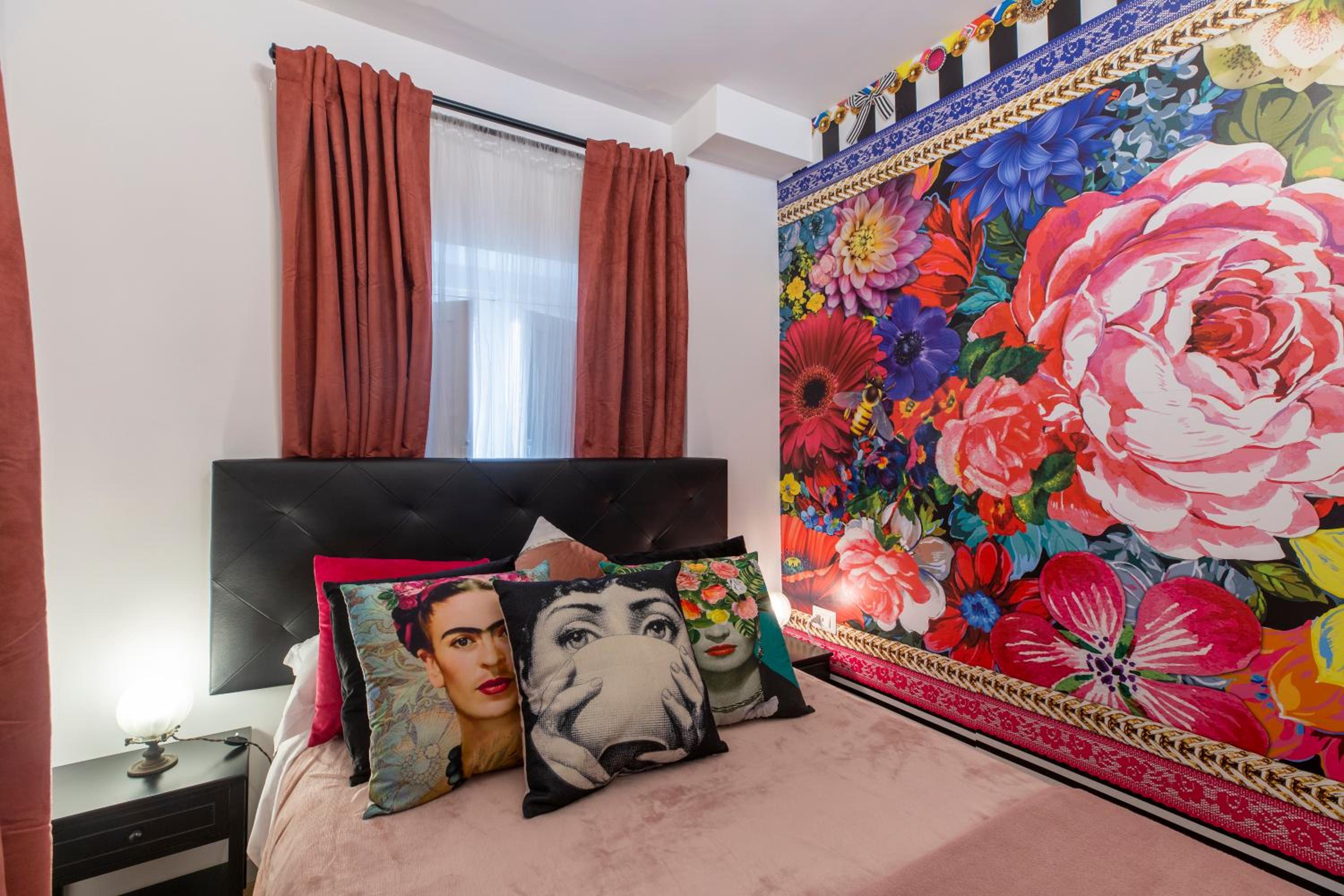 Small Double Room photo 1
