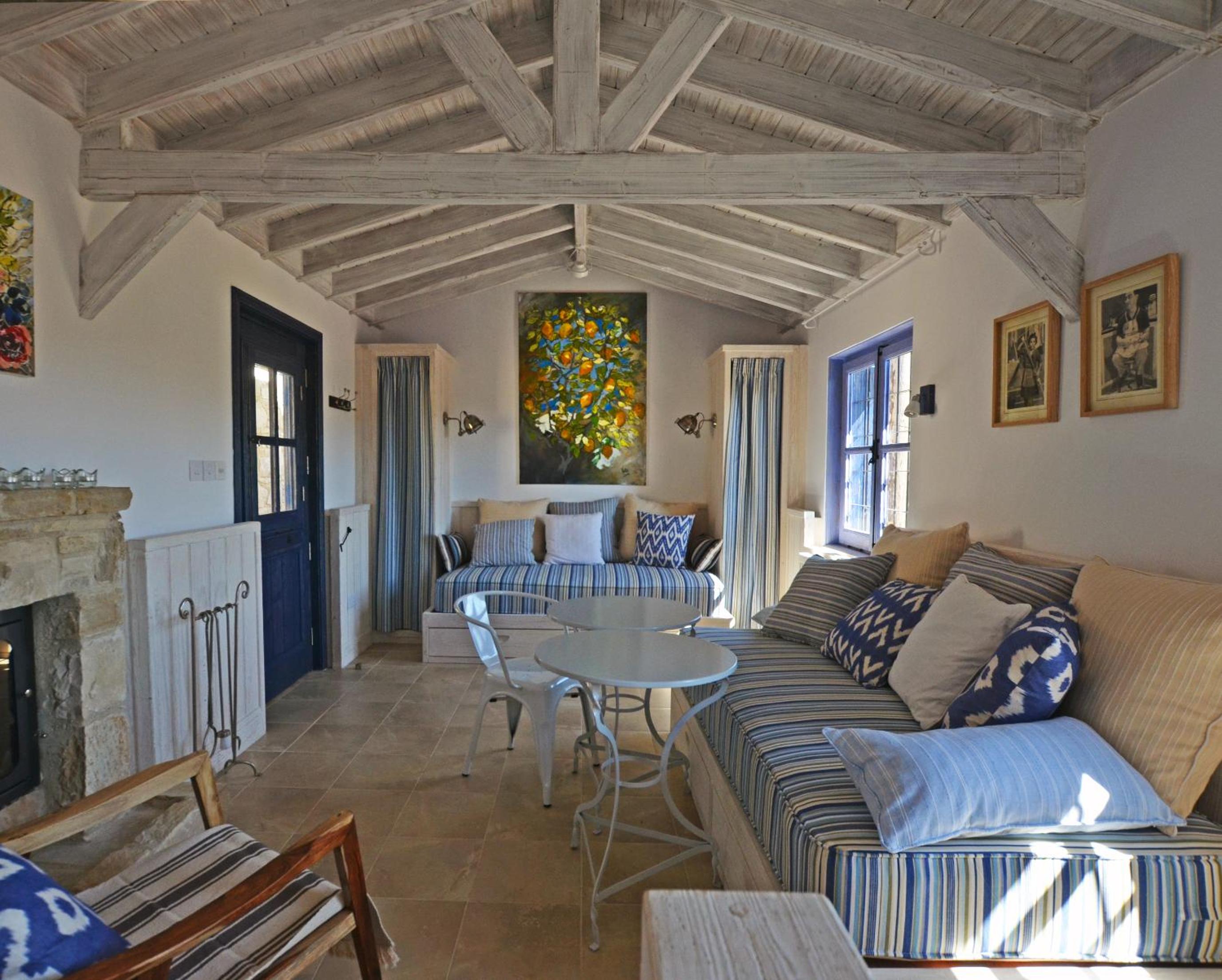 One-Bedroom Cottage (Corner House)