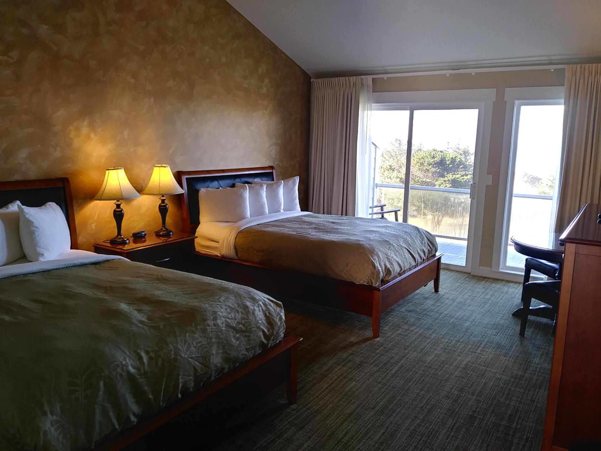 Deluxe Queen Room with Two Queen Beds with Ocean View