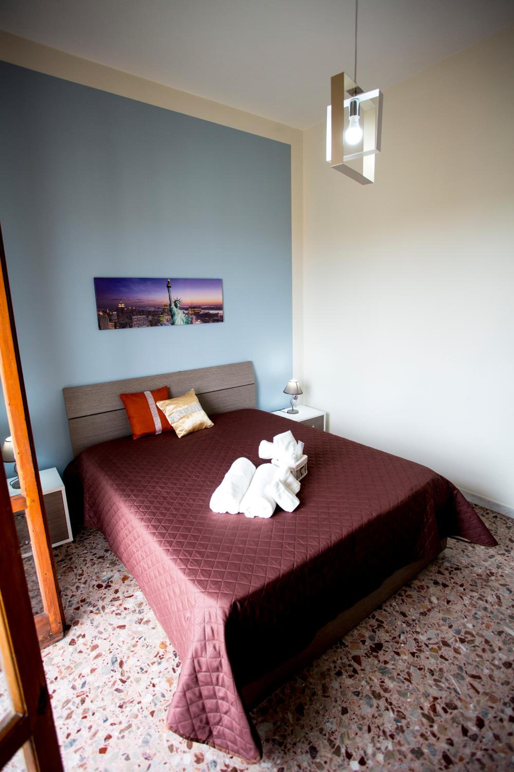 Double Room with Shared Bathroom photo 1