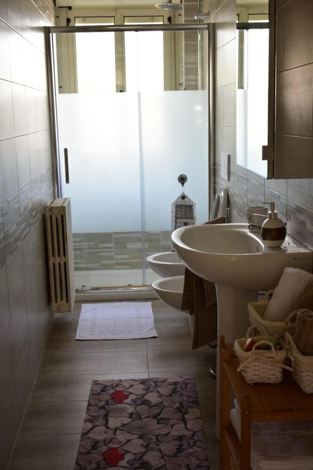 Two-Bedroom Apartment - Photo 7