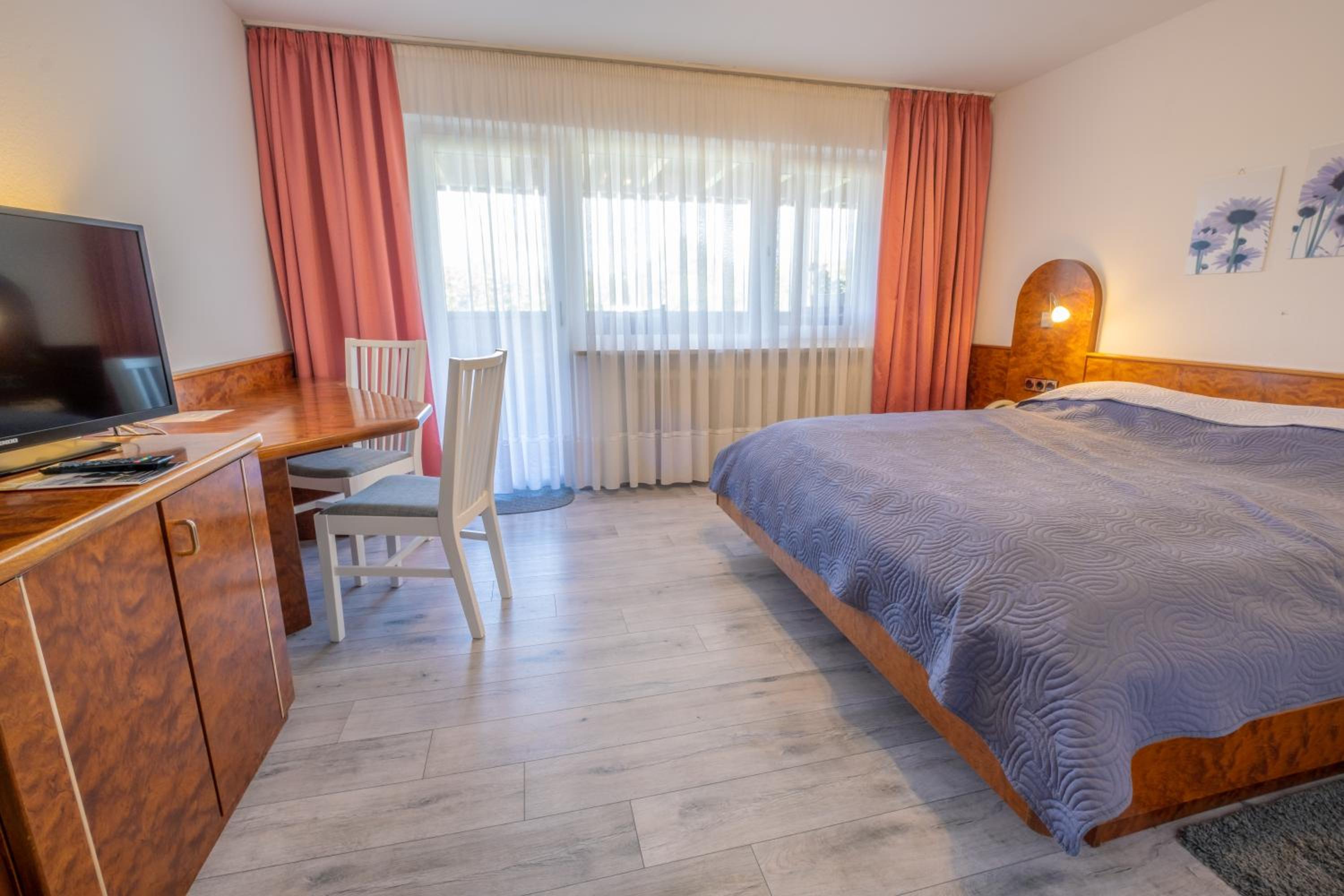 Double Room - Photo 2