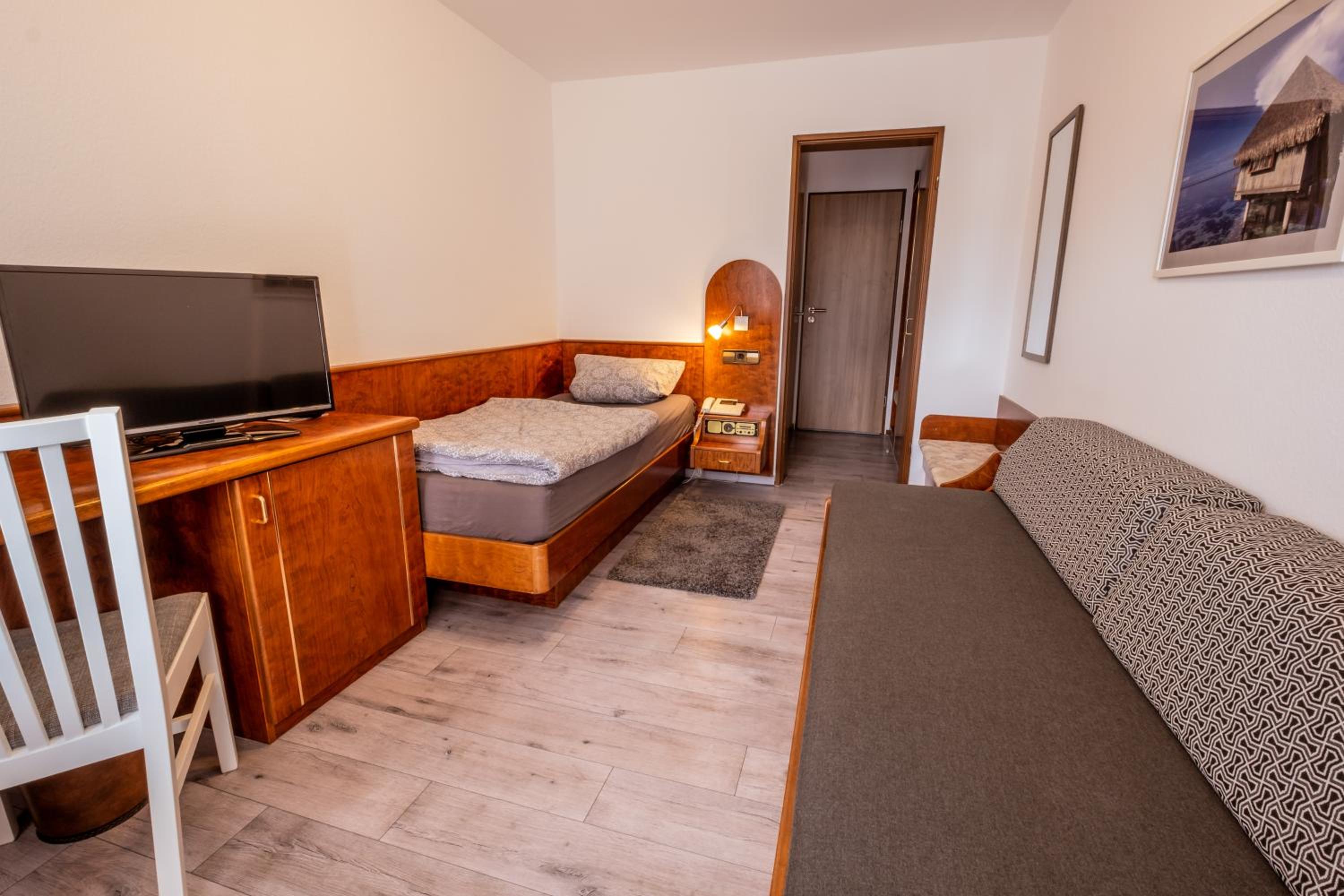 Single Room photo 2