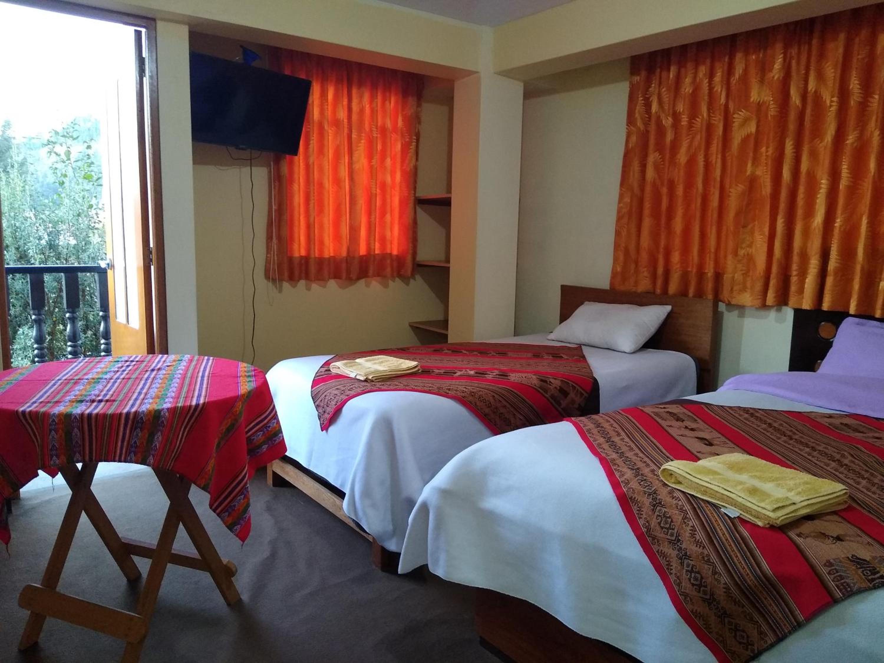 Triple Room with Private Bathroom photo 1