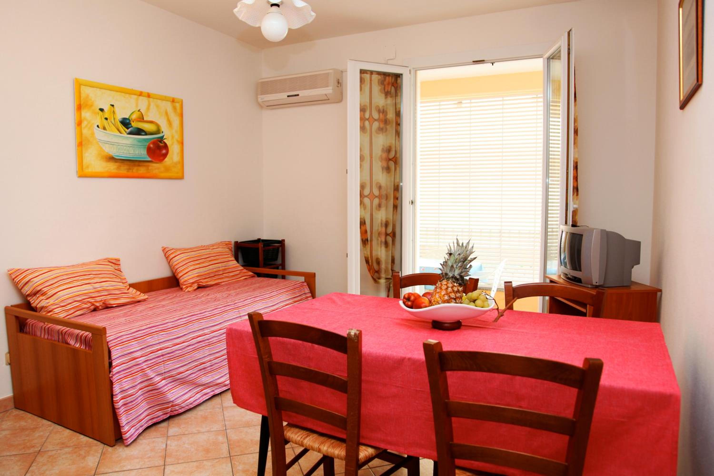 Two-Bedroom Apartment (5 Adults) photo 1