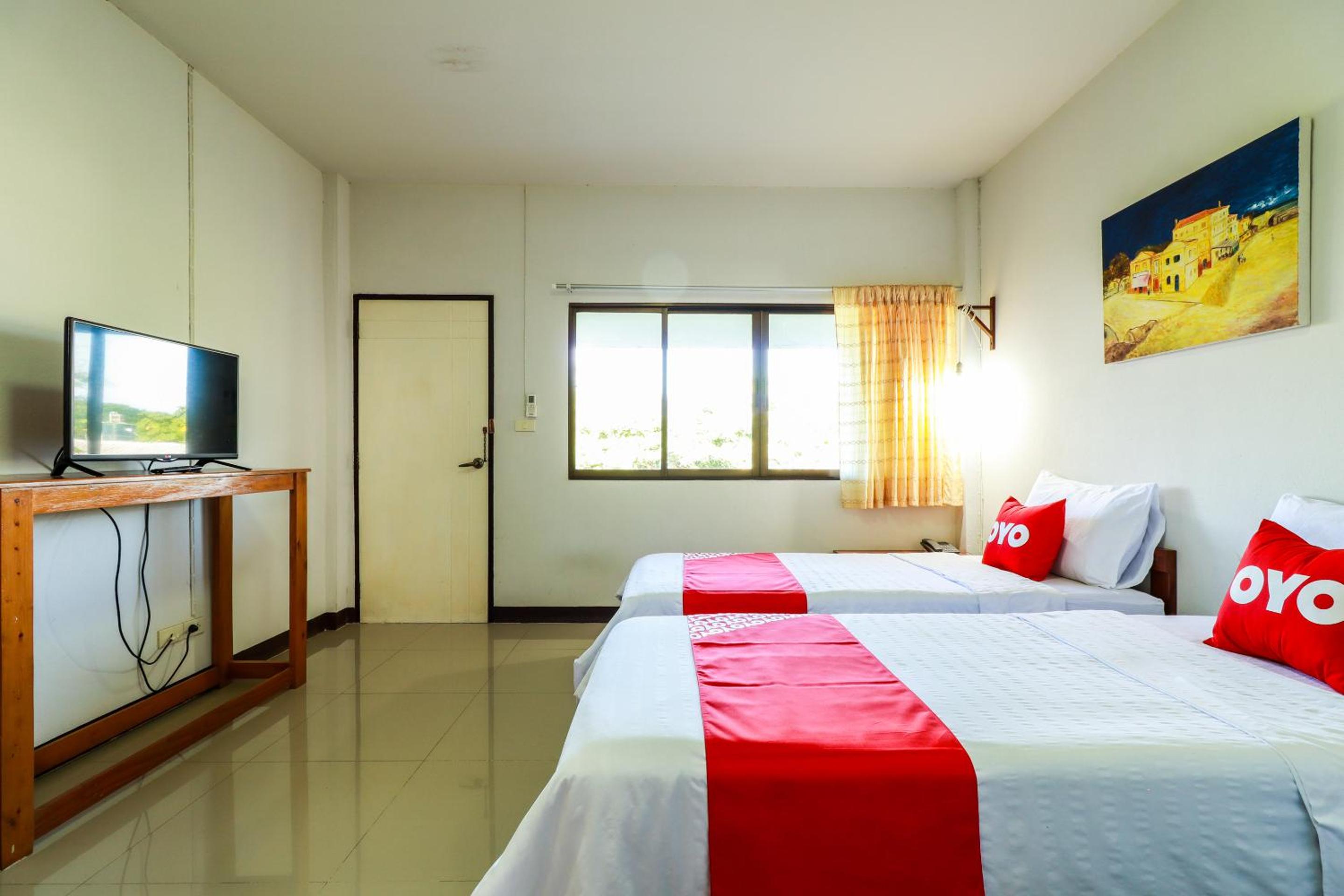 Standard Twin Room - Photo 6