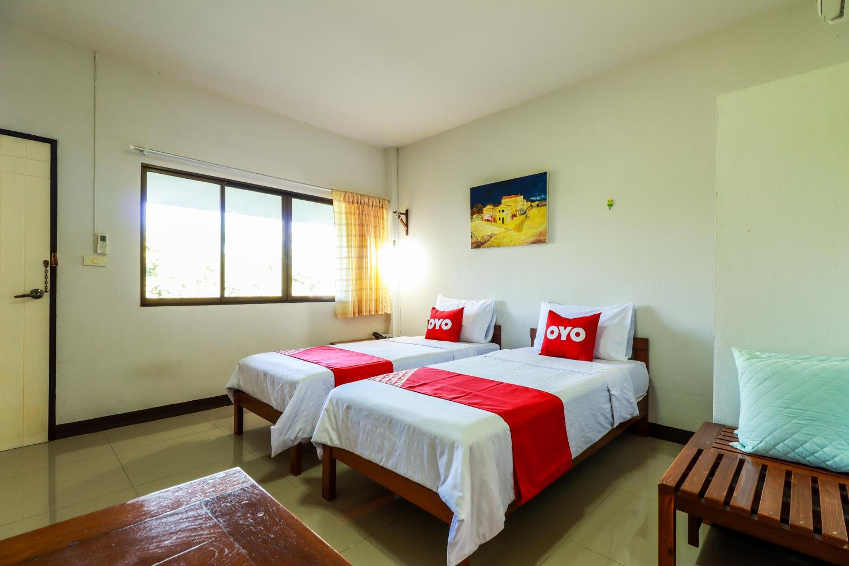Standard Twin Room - Photo 10