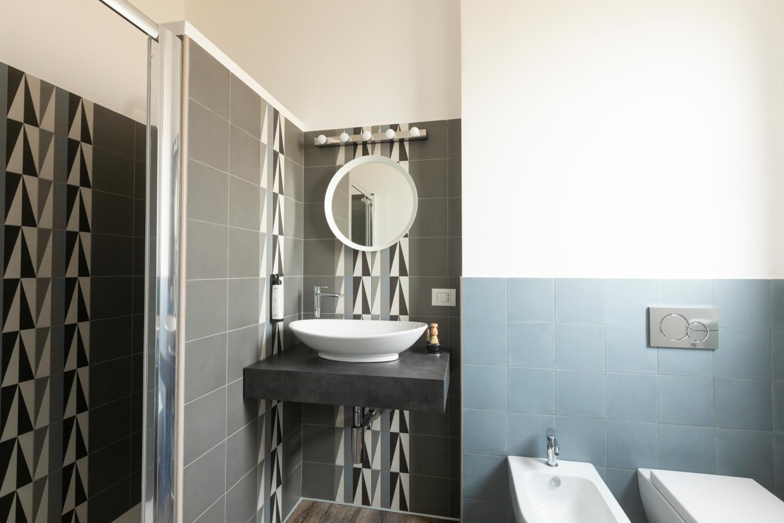 Triple Room thumbnail 6