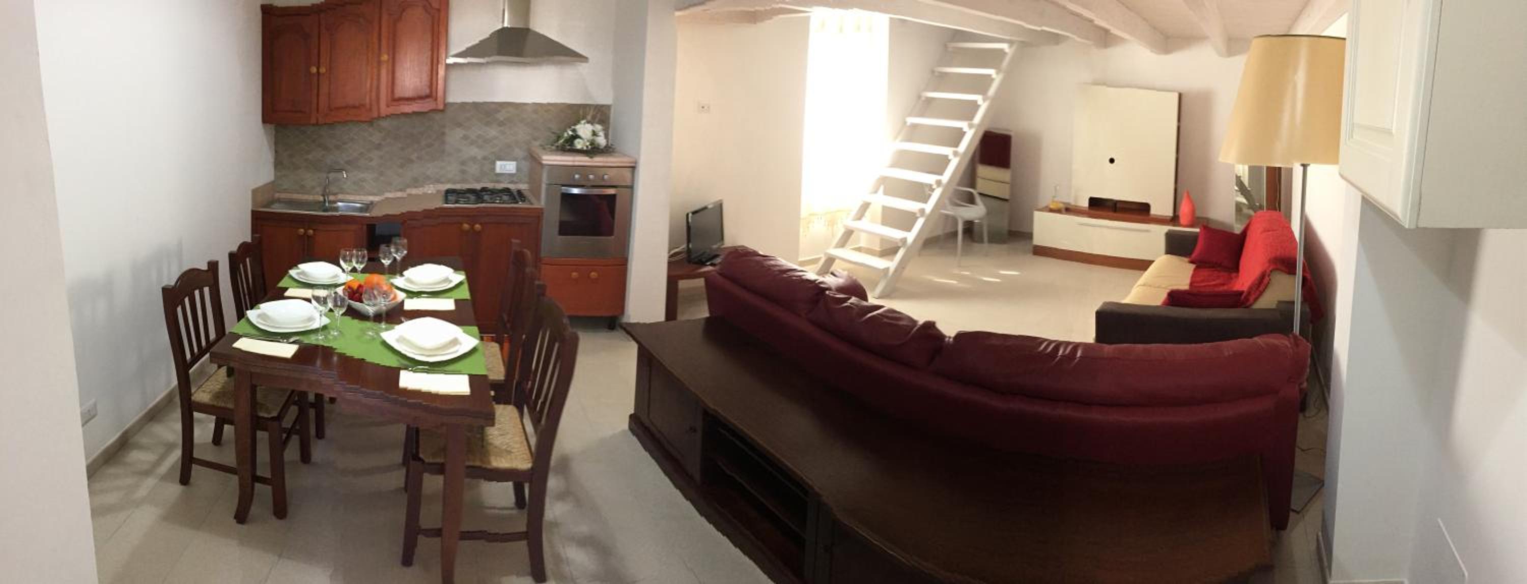One-Bedroom House - Photo 32