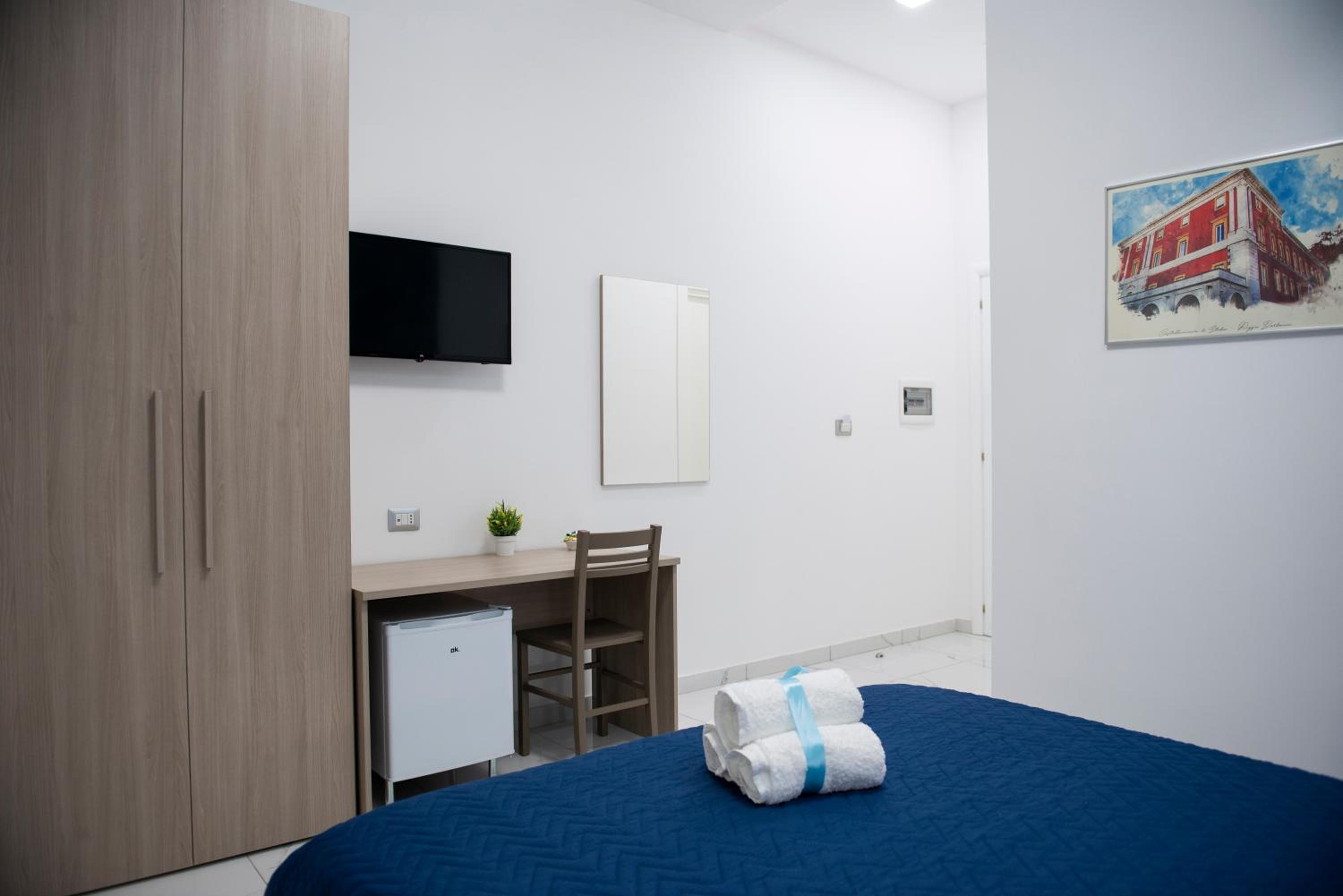 Double Room with Private Bathroom - Photo 5