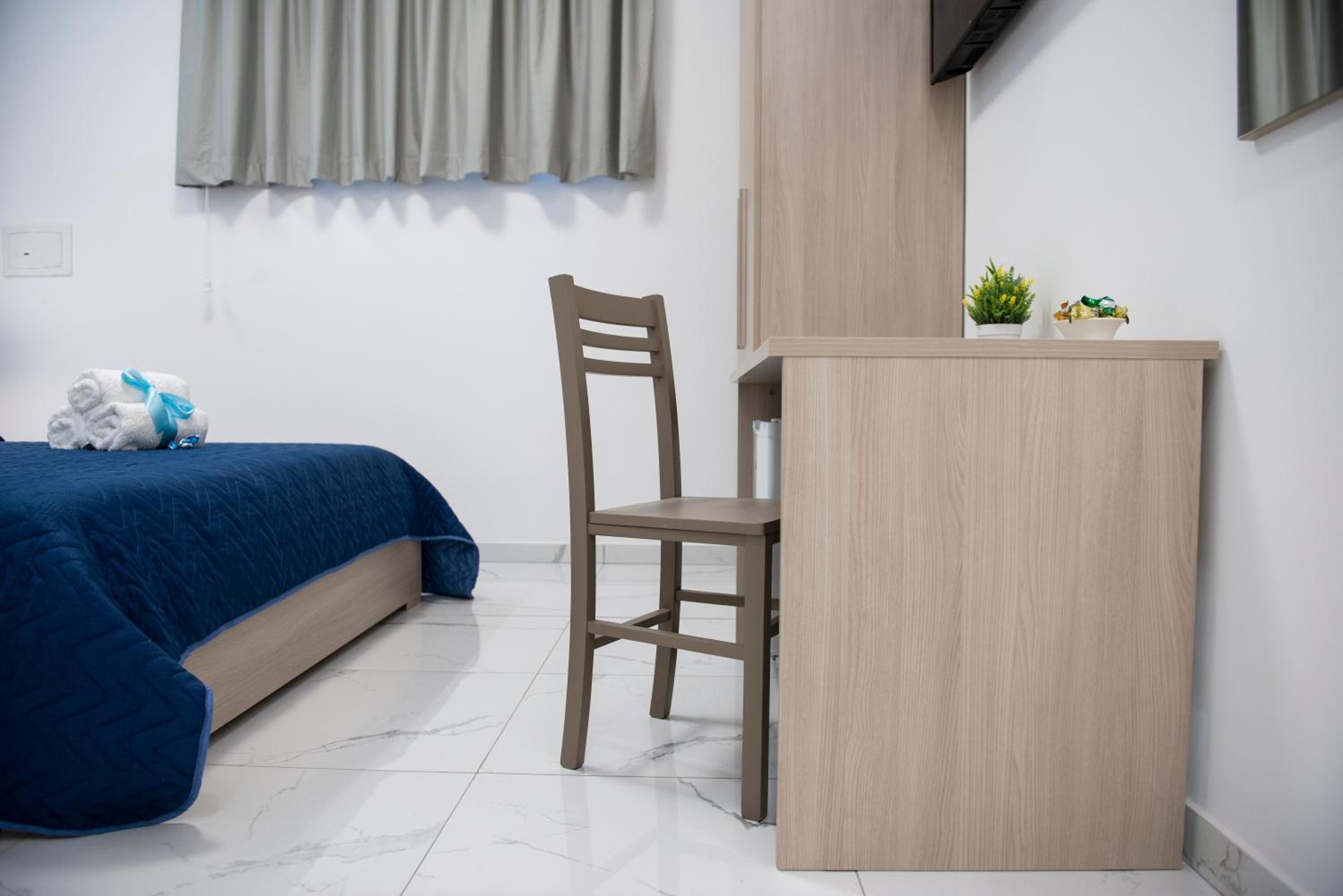Double Room with Private Bathroom - Photo 4