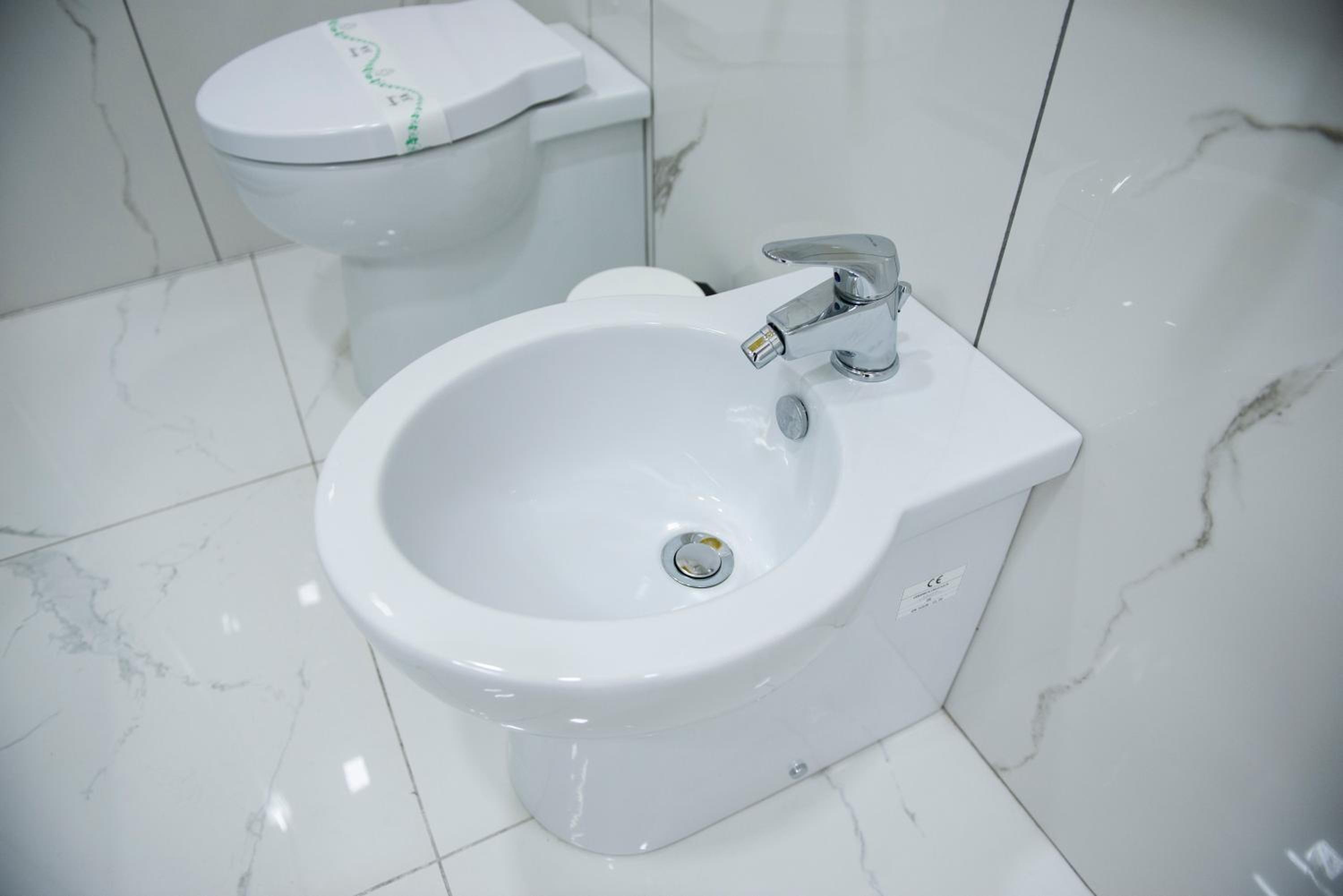 Double Room with Private Bathroom - Photo 16