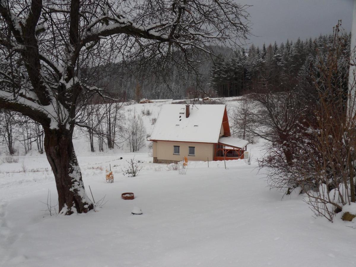 Three-Bedroom House photo 2