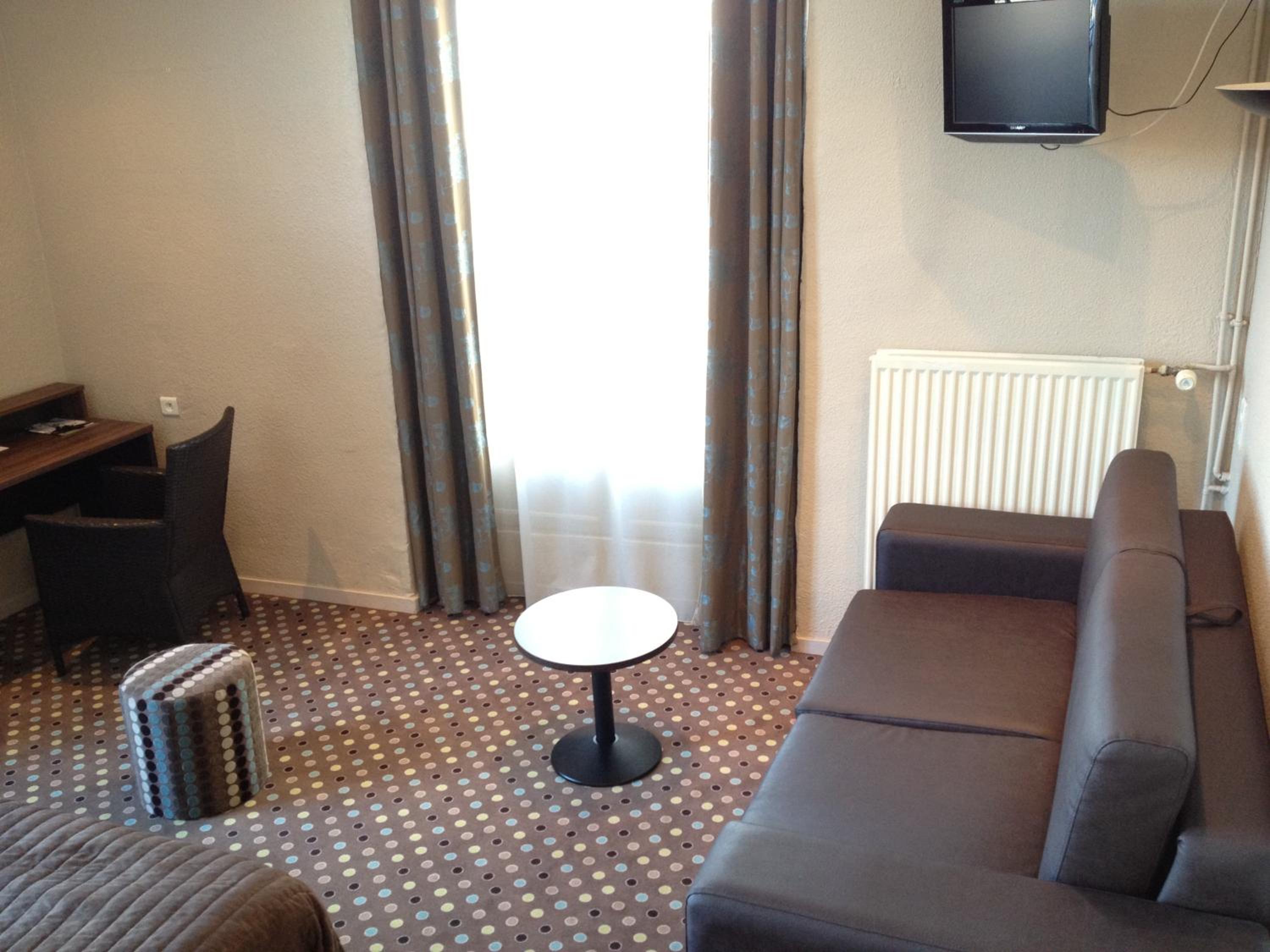 Double Room with Sea View - Photo 3