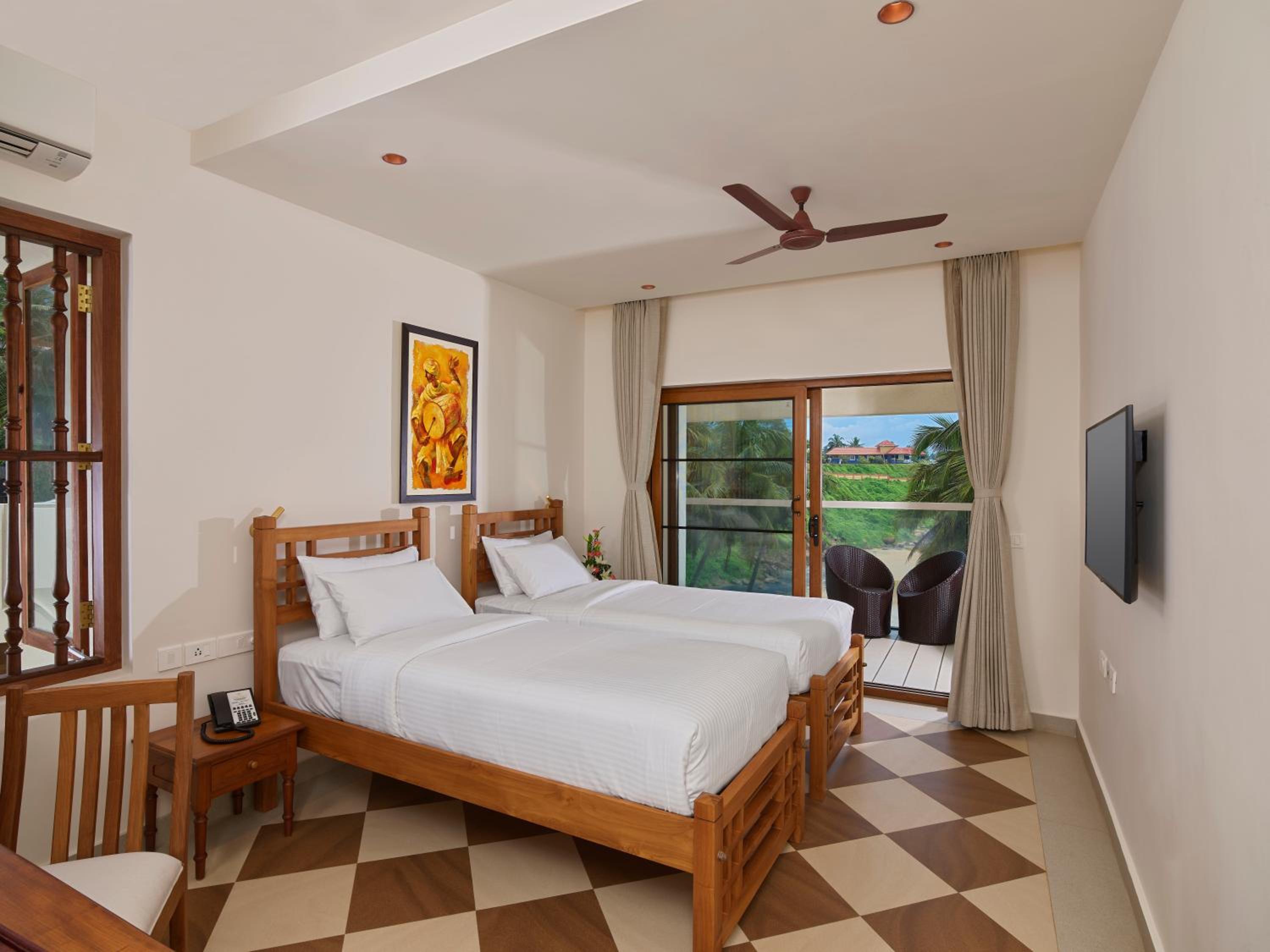 Twin Room with Sea View