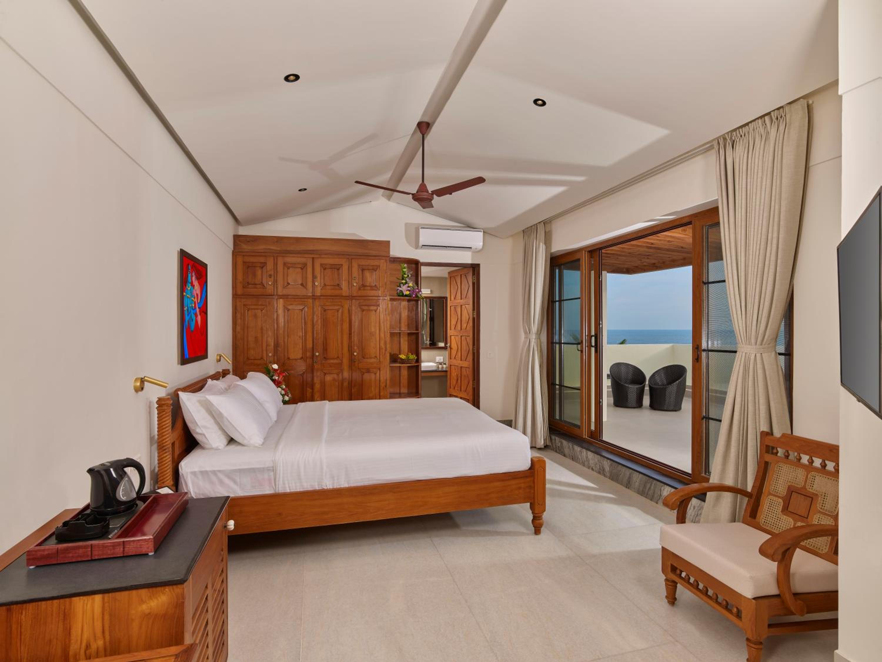 Superior King Room