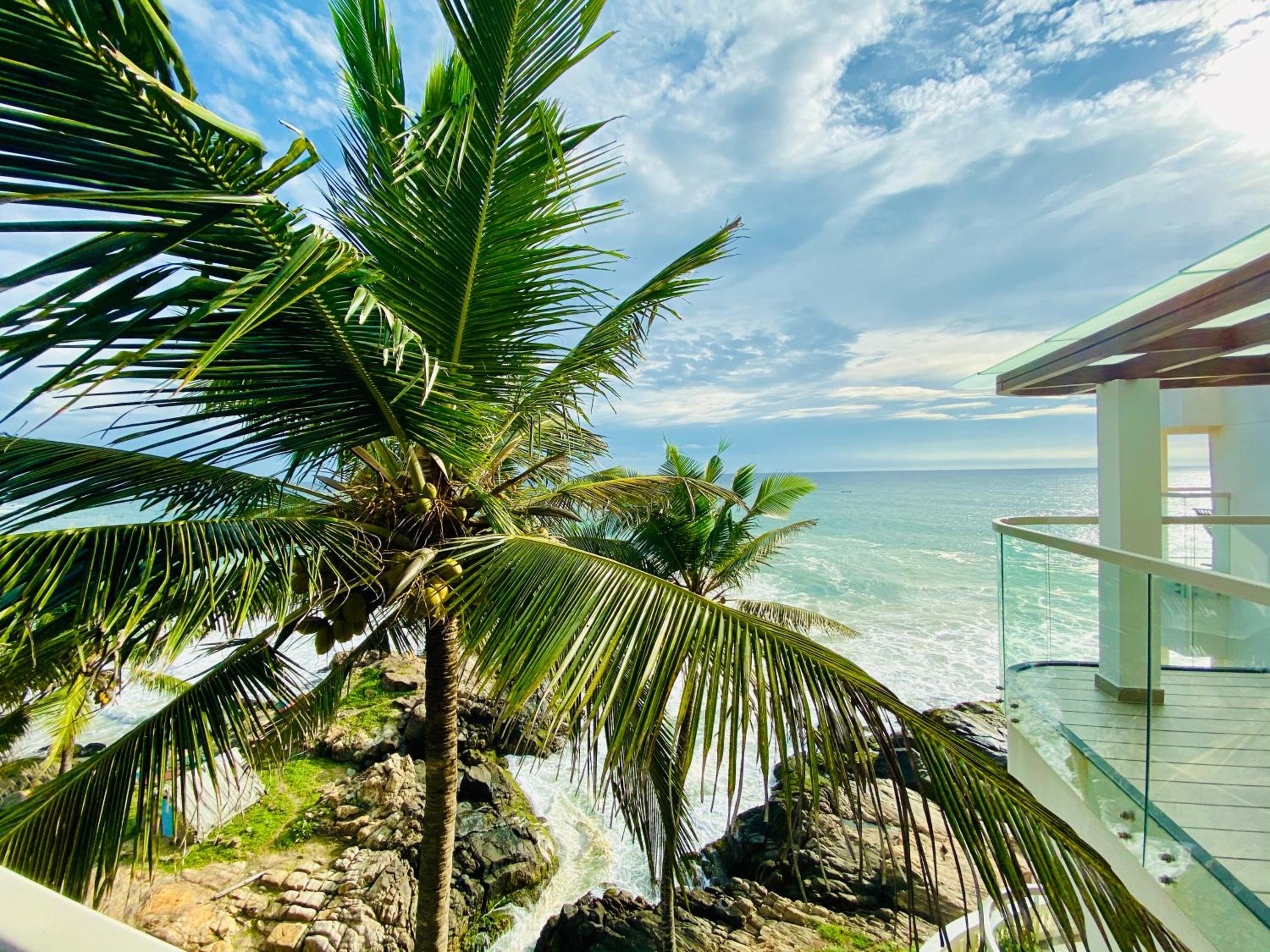 Deluxe Double or Twin Room with Sea View