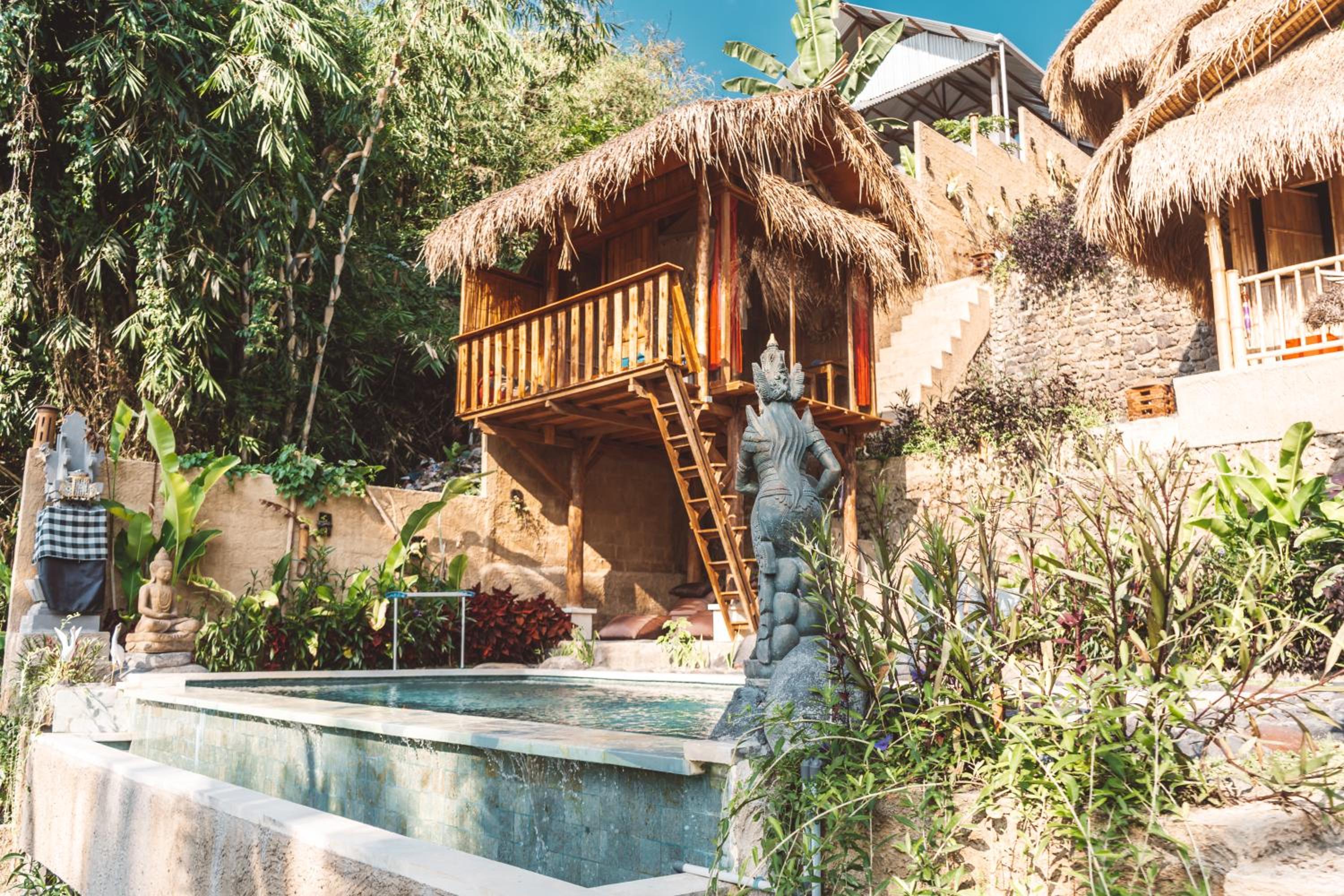 Double Room with Pool View - Photo 16