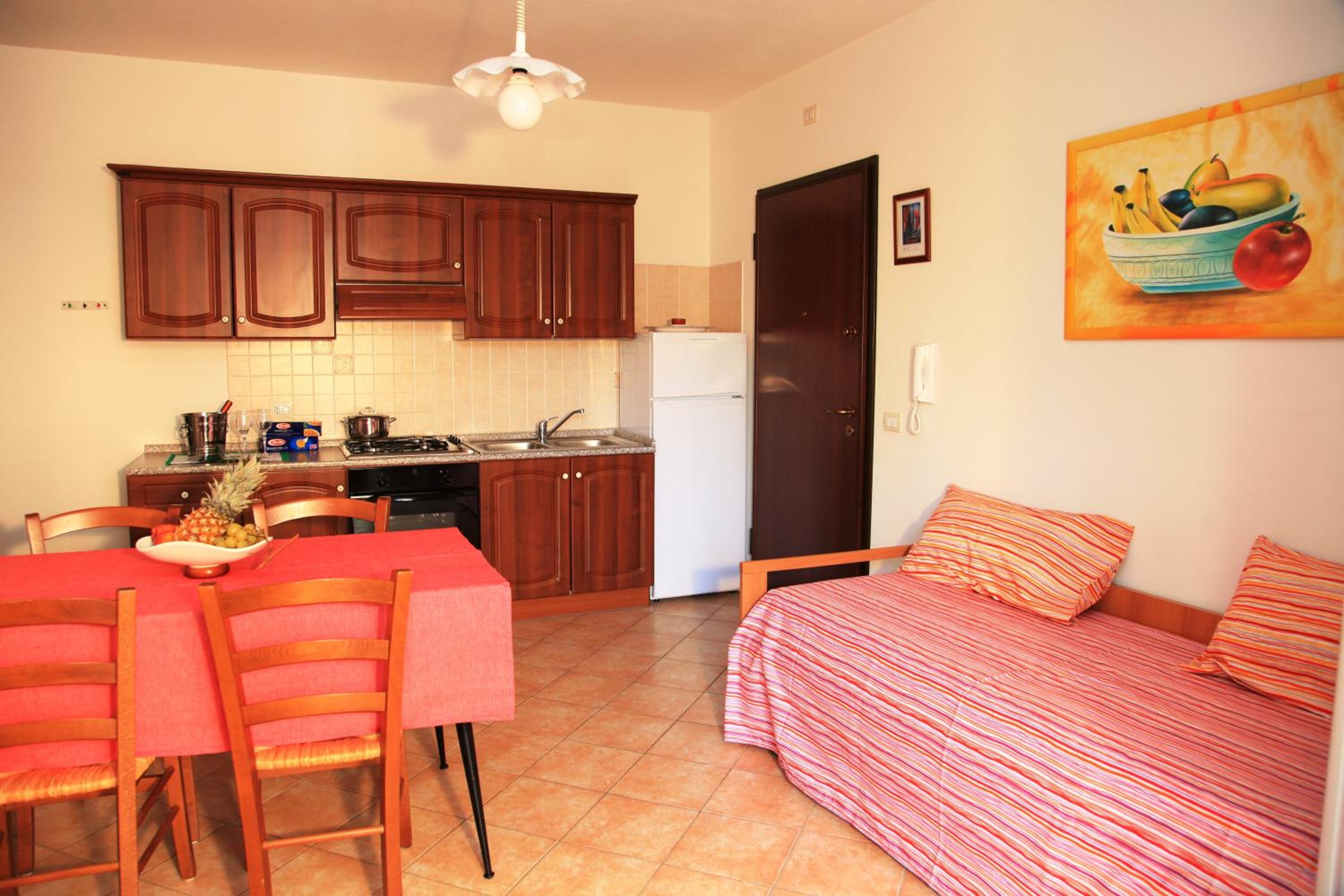 Two-Bedroom Apartment (5 Adults) photo 3