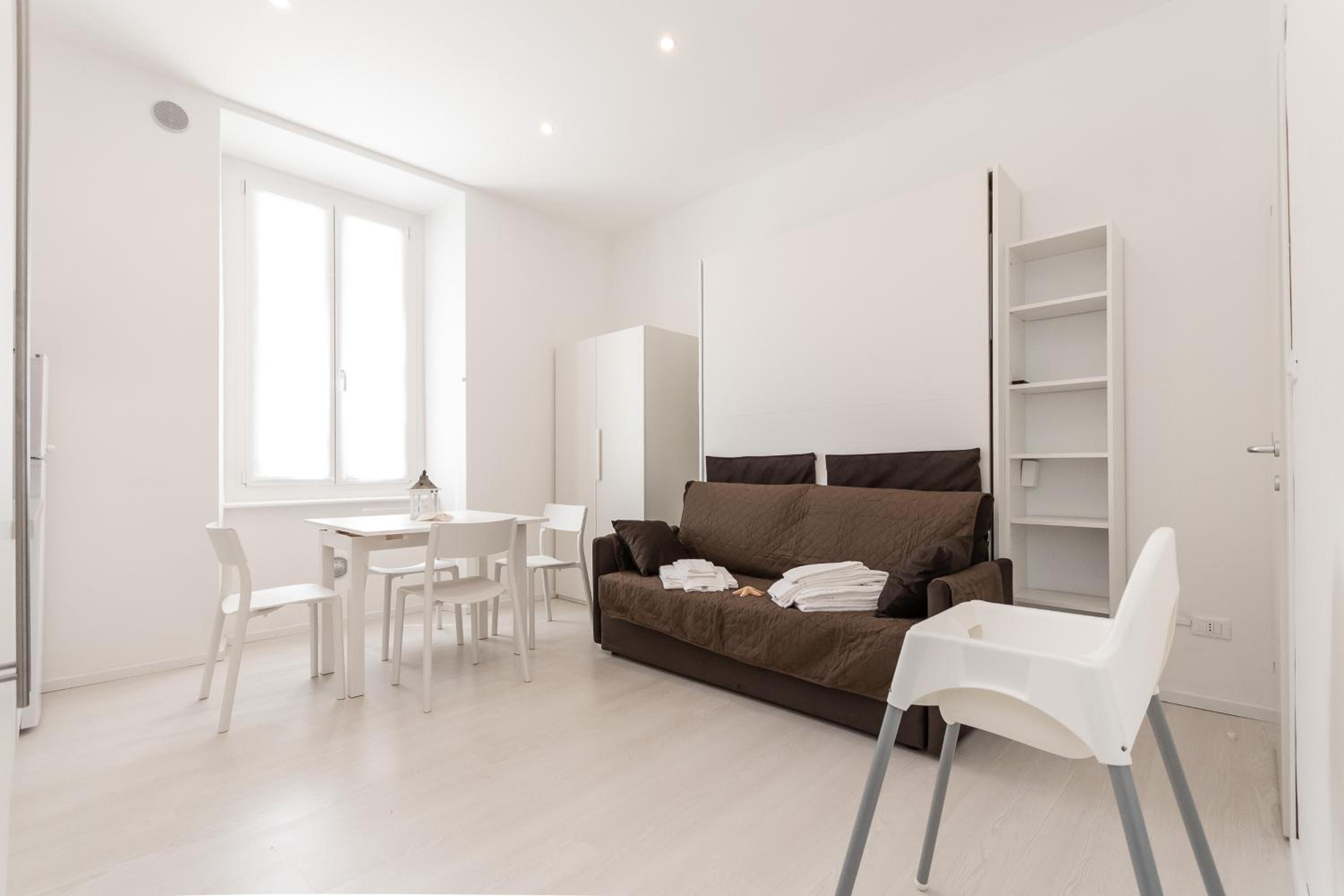 Studio Apartment