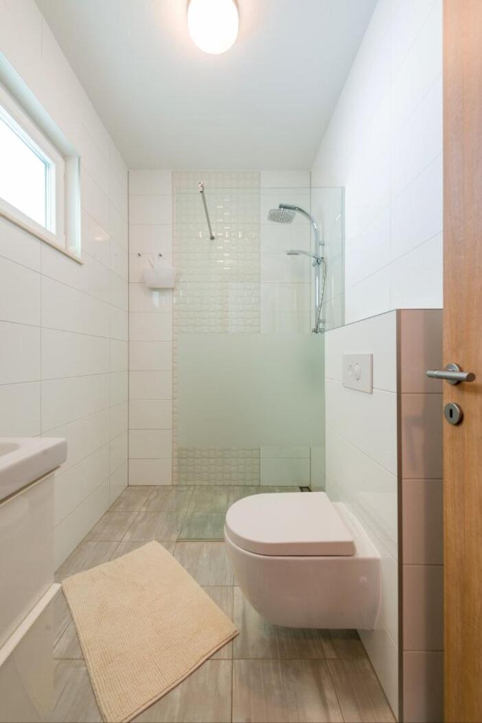 Double Room - Photo 13
