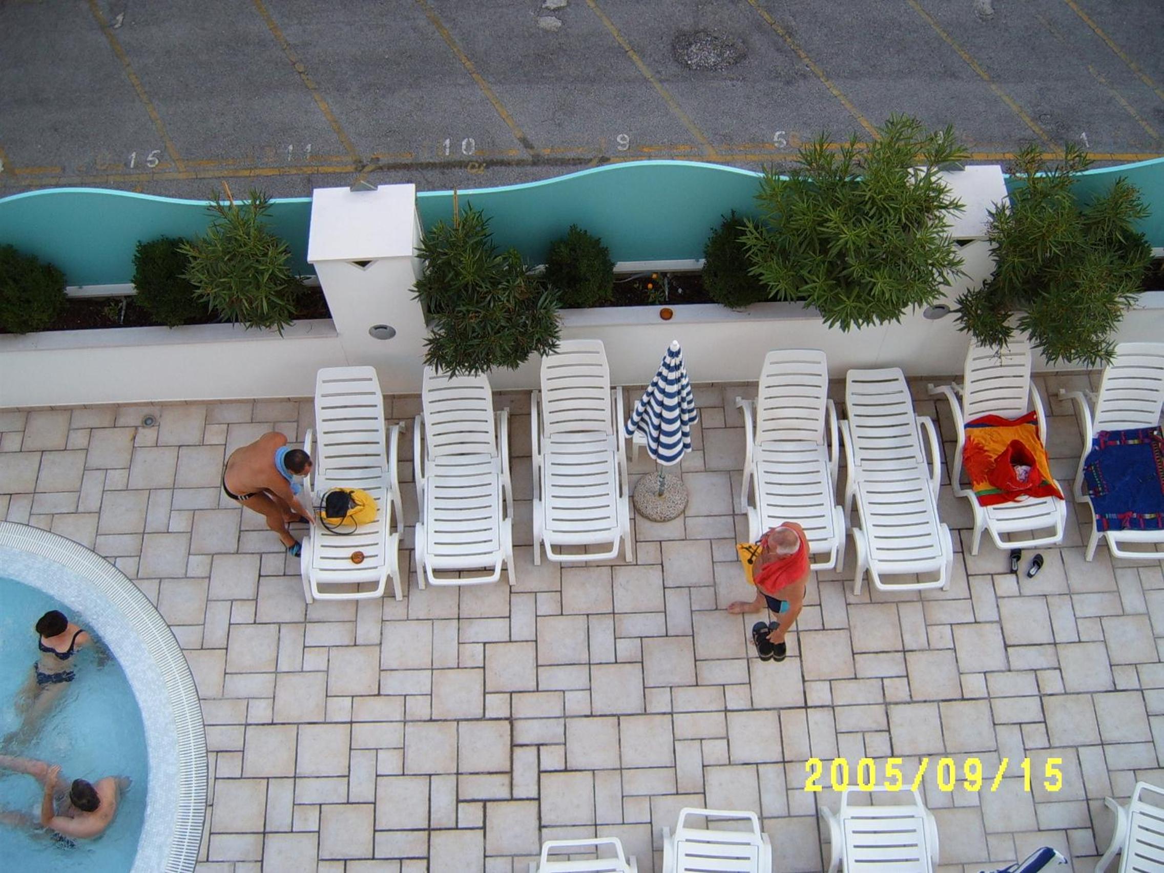 Family Room with Balcony photo 2