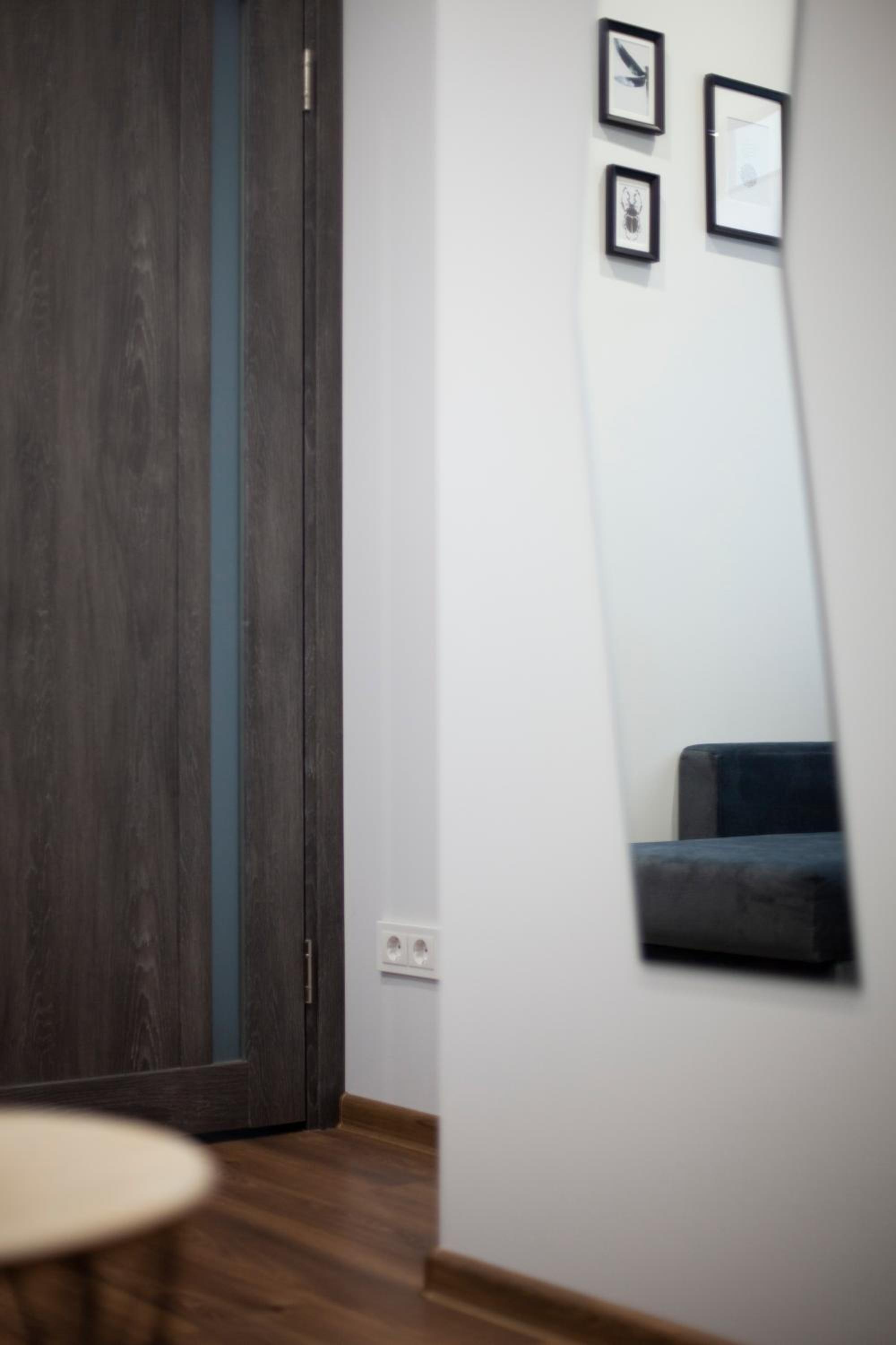 One-Bedroom Apartment - Photo 9