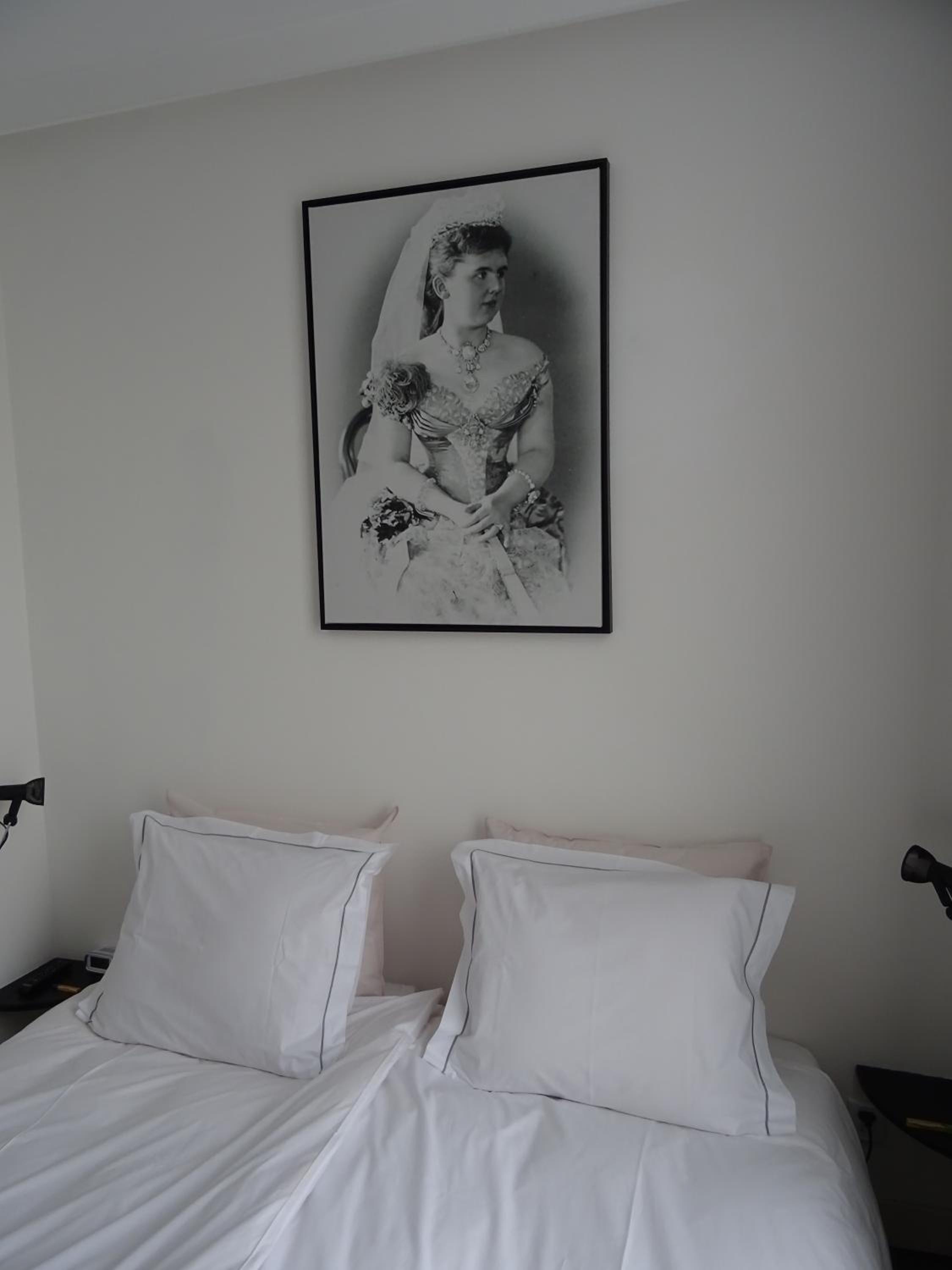 Small Twin Room photo 2