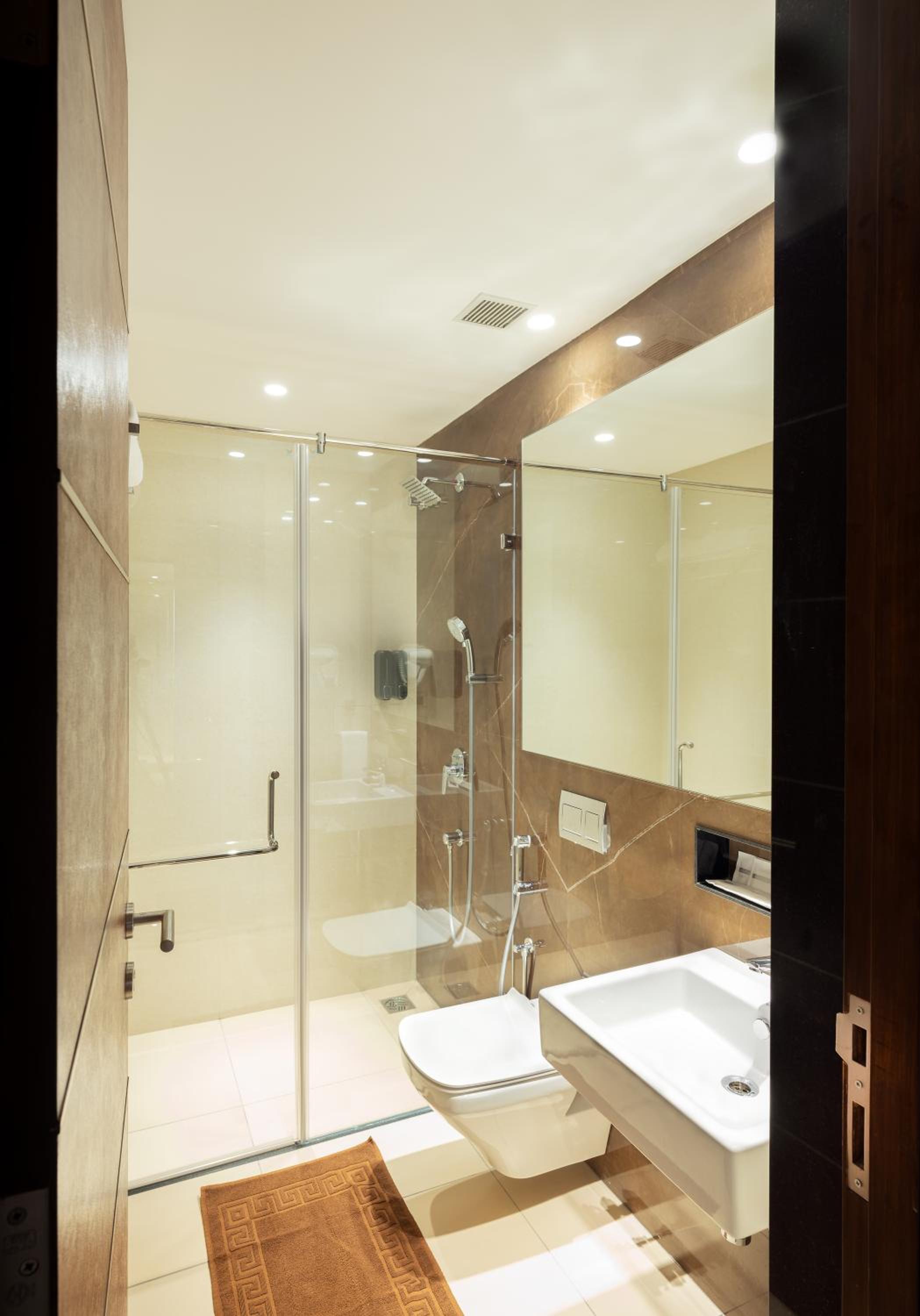 Double or Twin Room - Photo 2