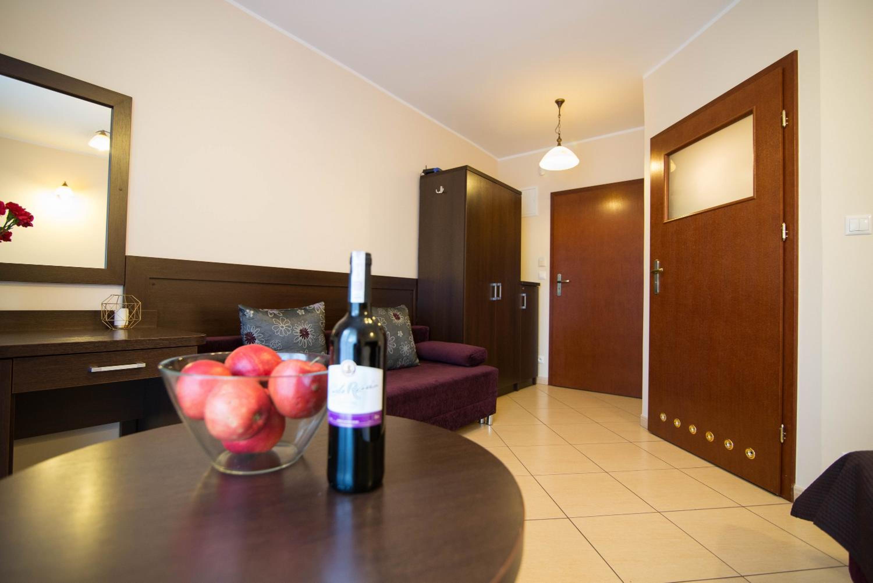 Double Room with Balcony (2 Adults + 1 Child) photo 2