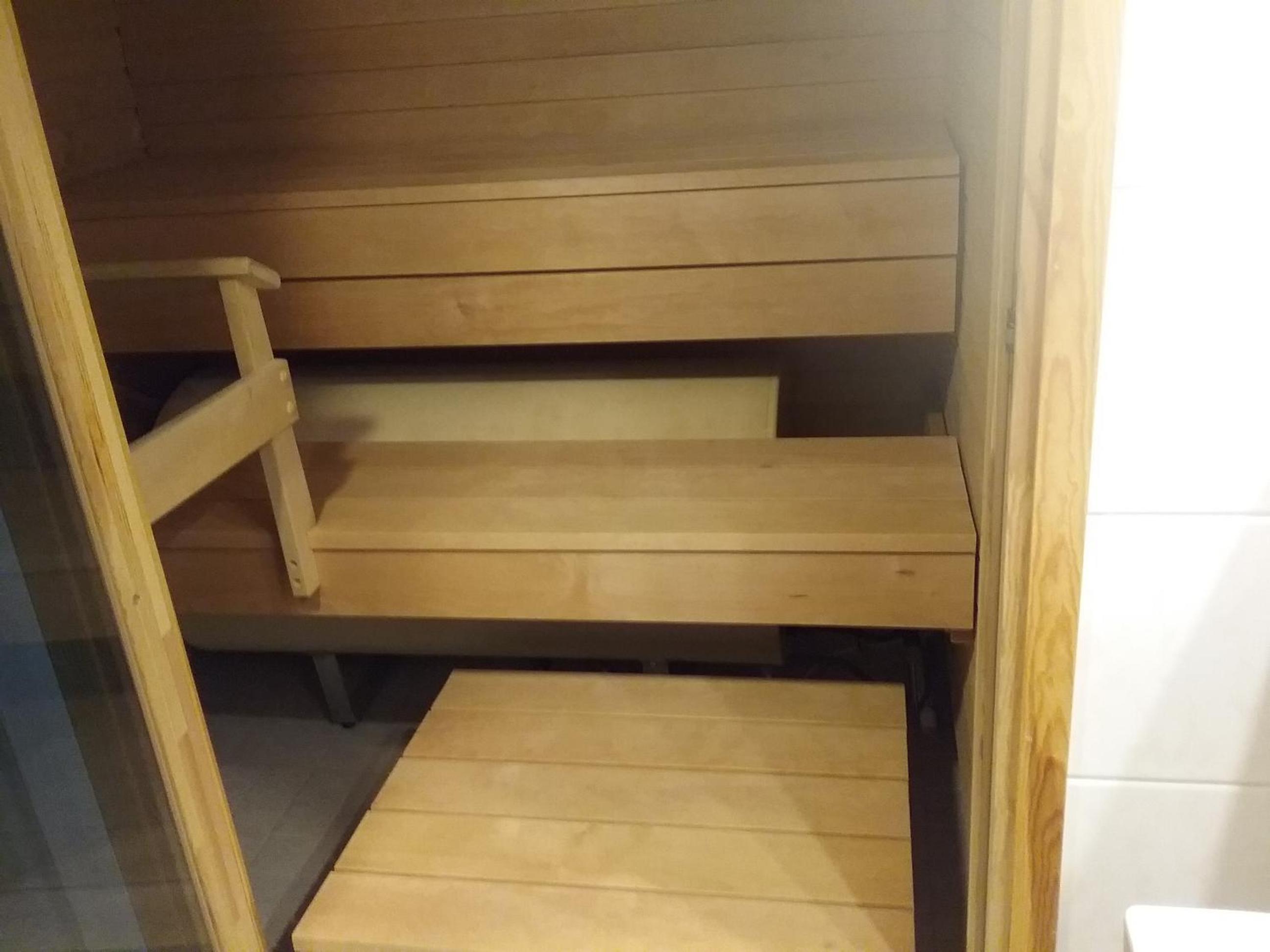 One-Bedroom Apartment - Photo 8