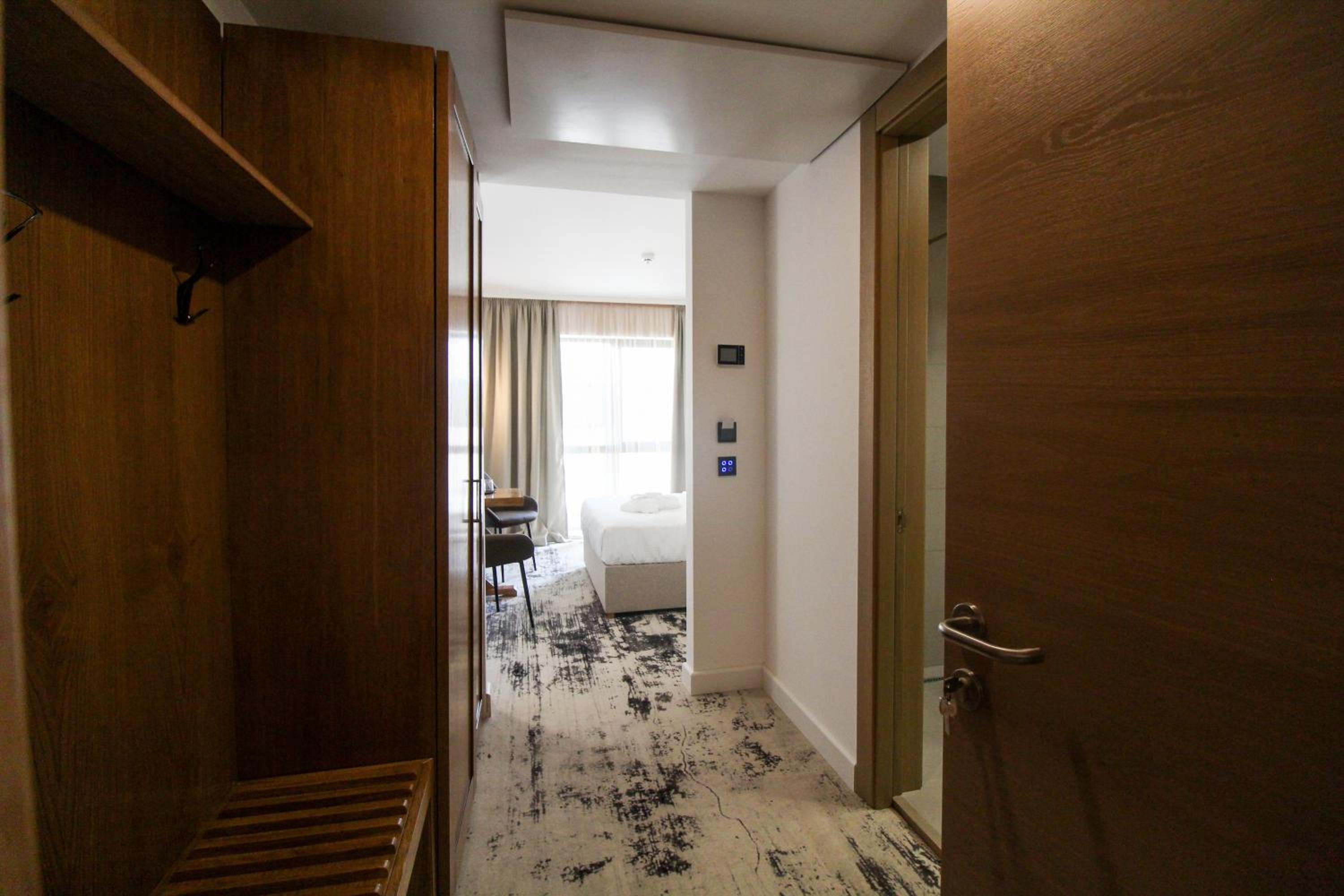 Double Room - Photo 2