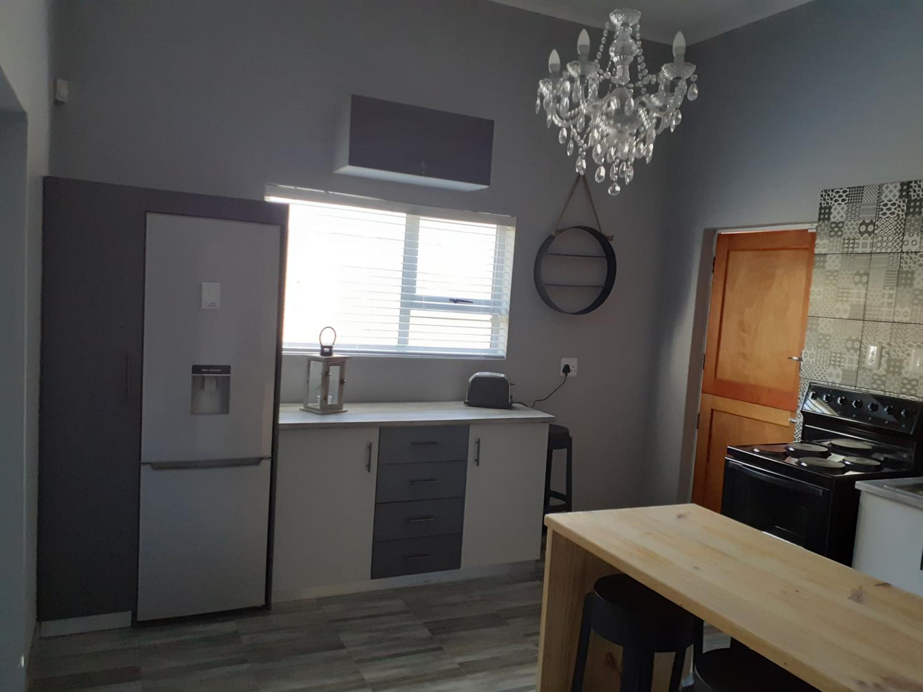 Three-Bedroom Apartment - Photo 35