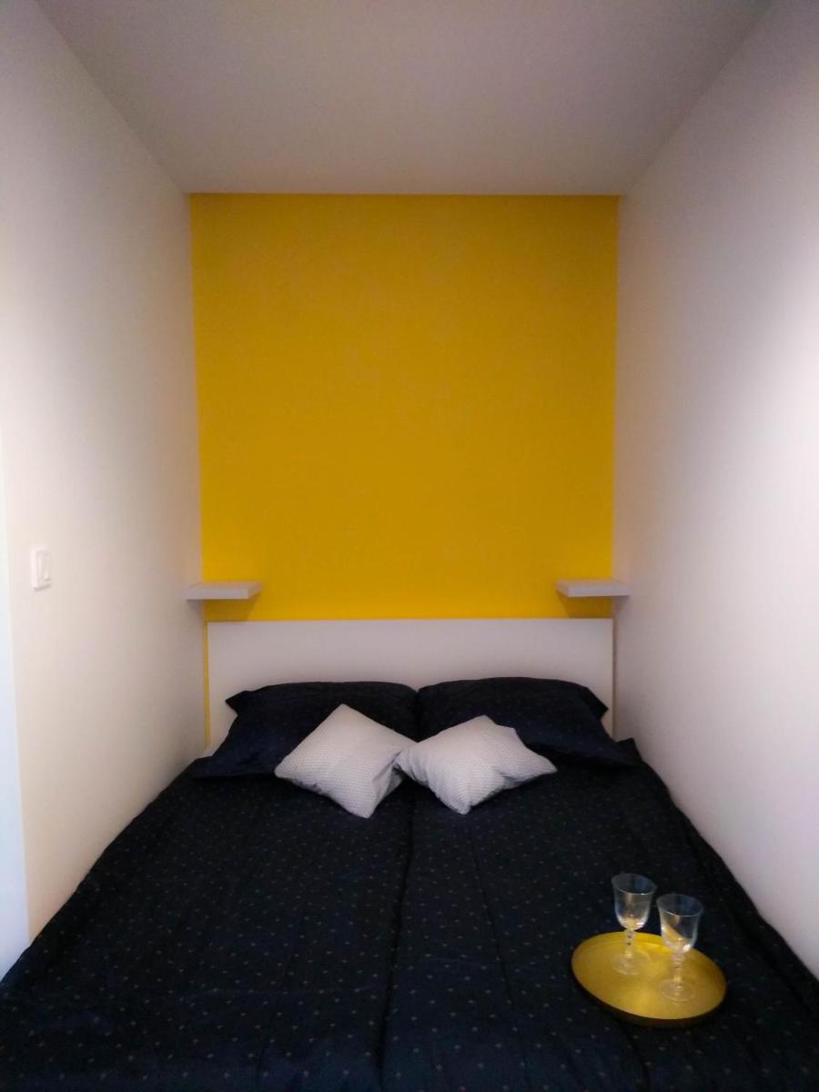 One-Bedroom Apartment - Photo 5