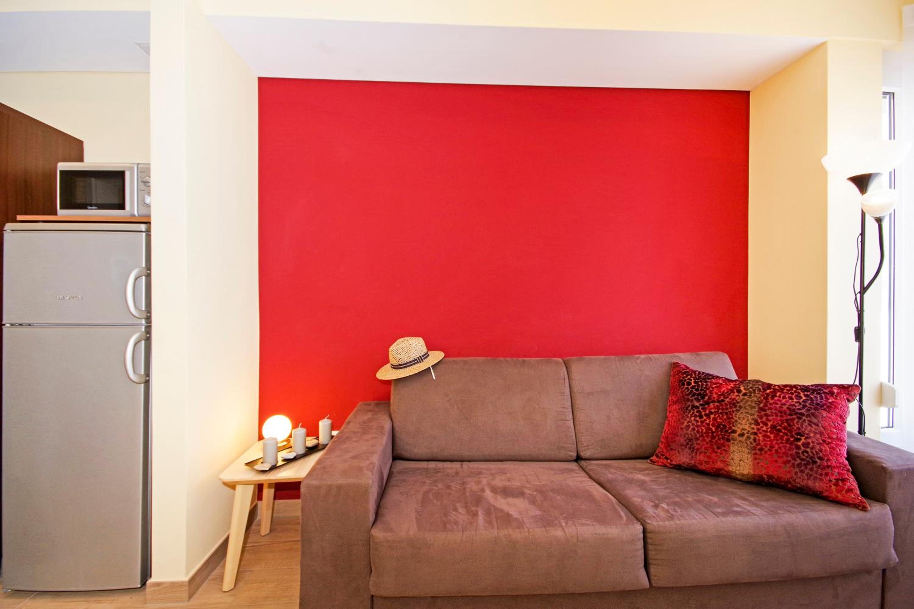 Studio Apartment