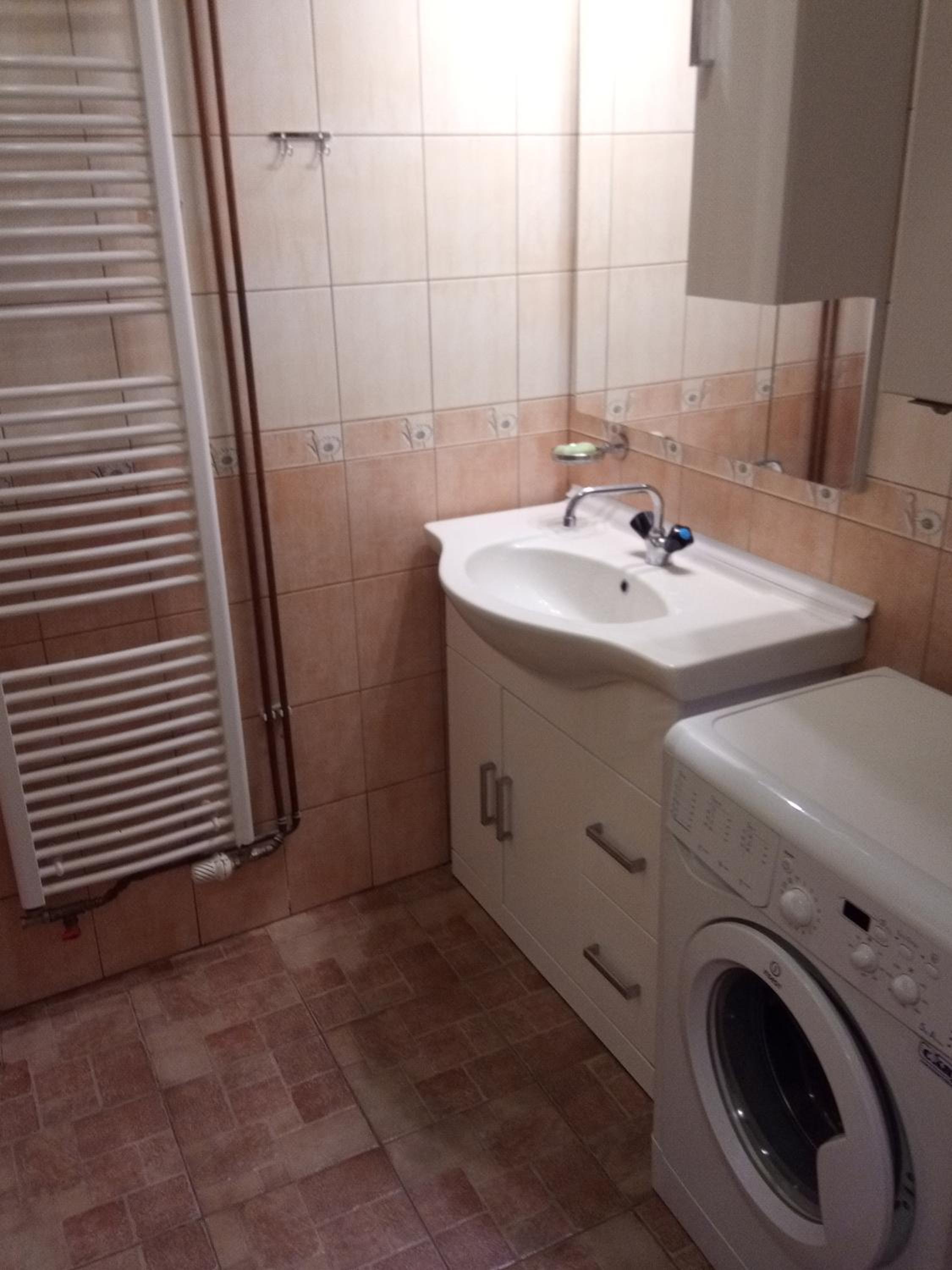 Two-Bedroom House - Photo 3