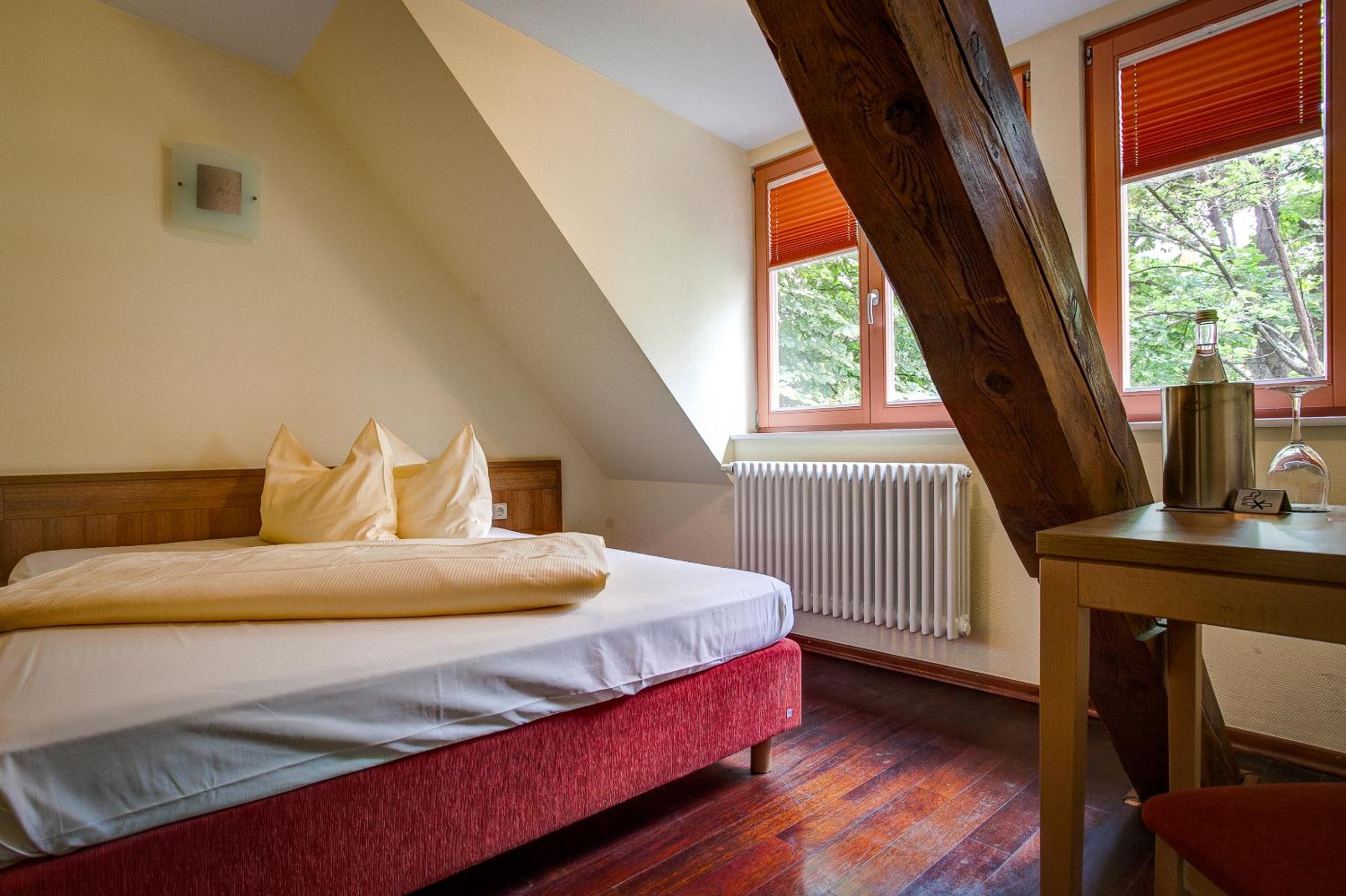 Standard Double Room - Photo 1