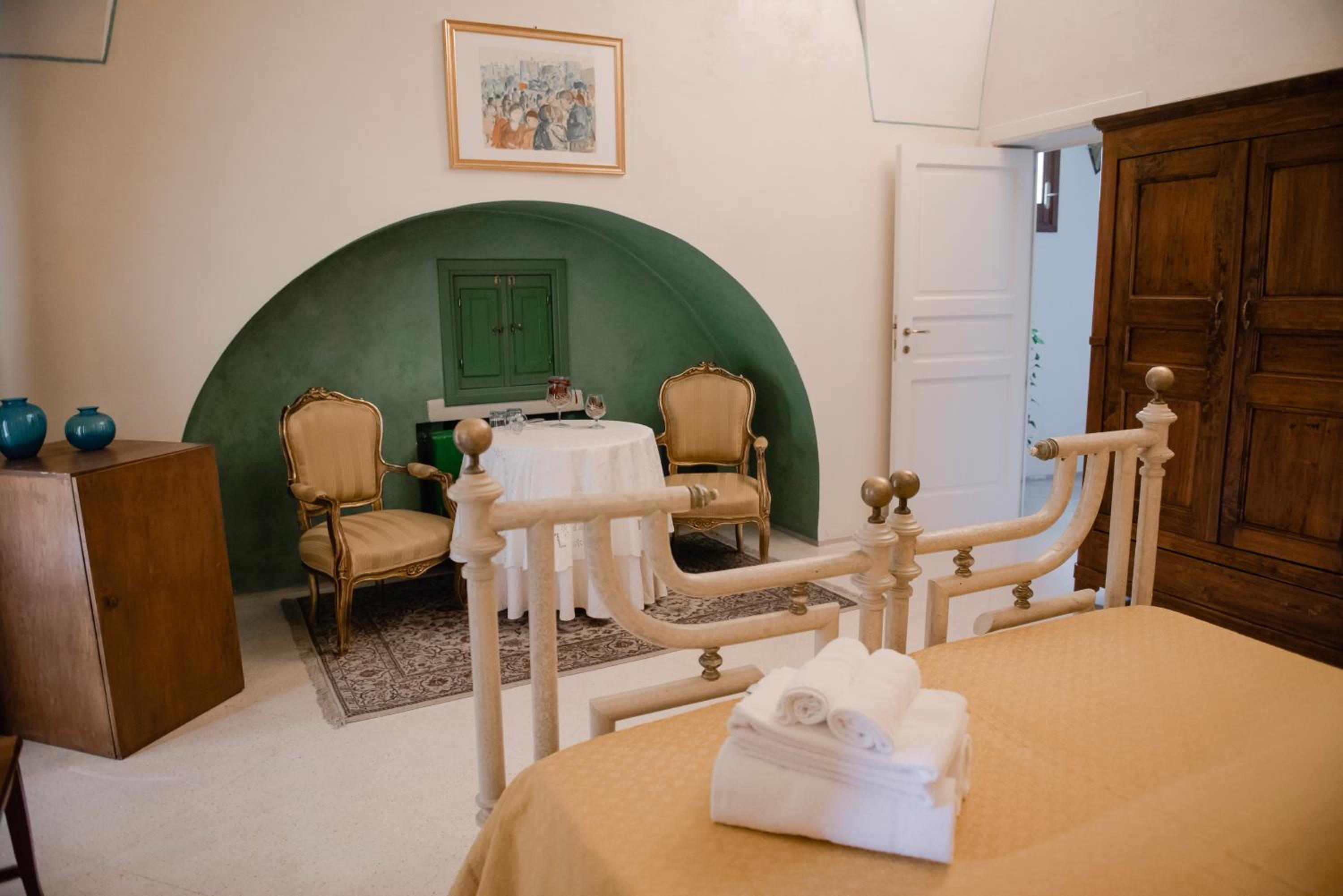 Deluxe Double or Twin Room with Balcony - Photo 2