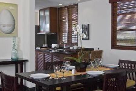 Apartment photo 2