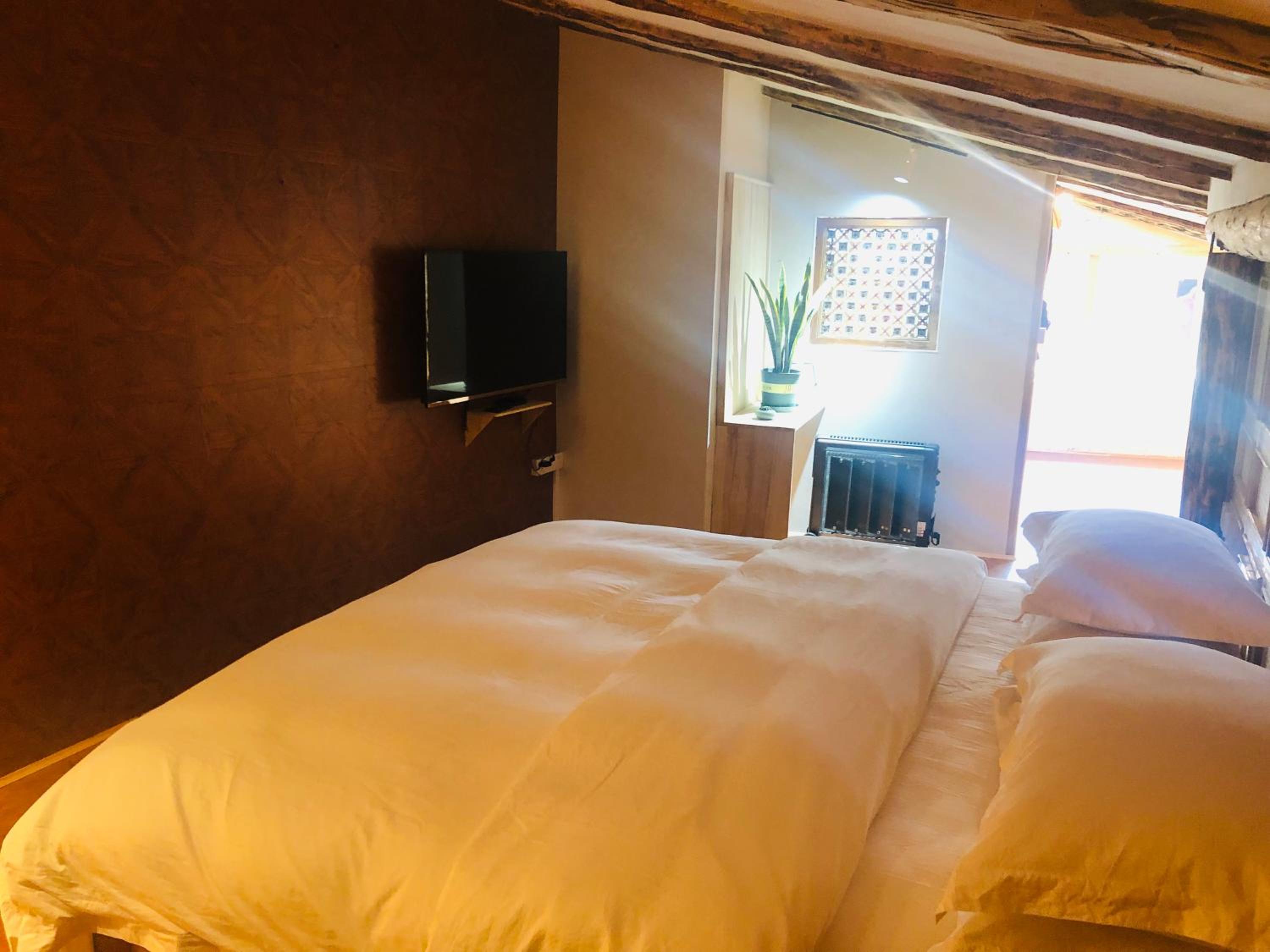 Twin Room With Private Bathroom