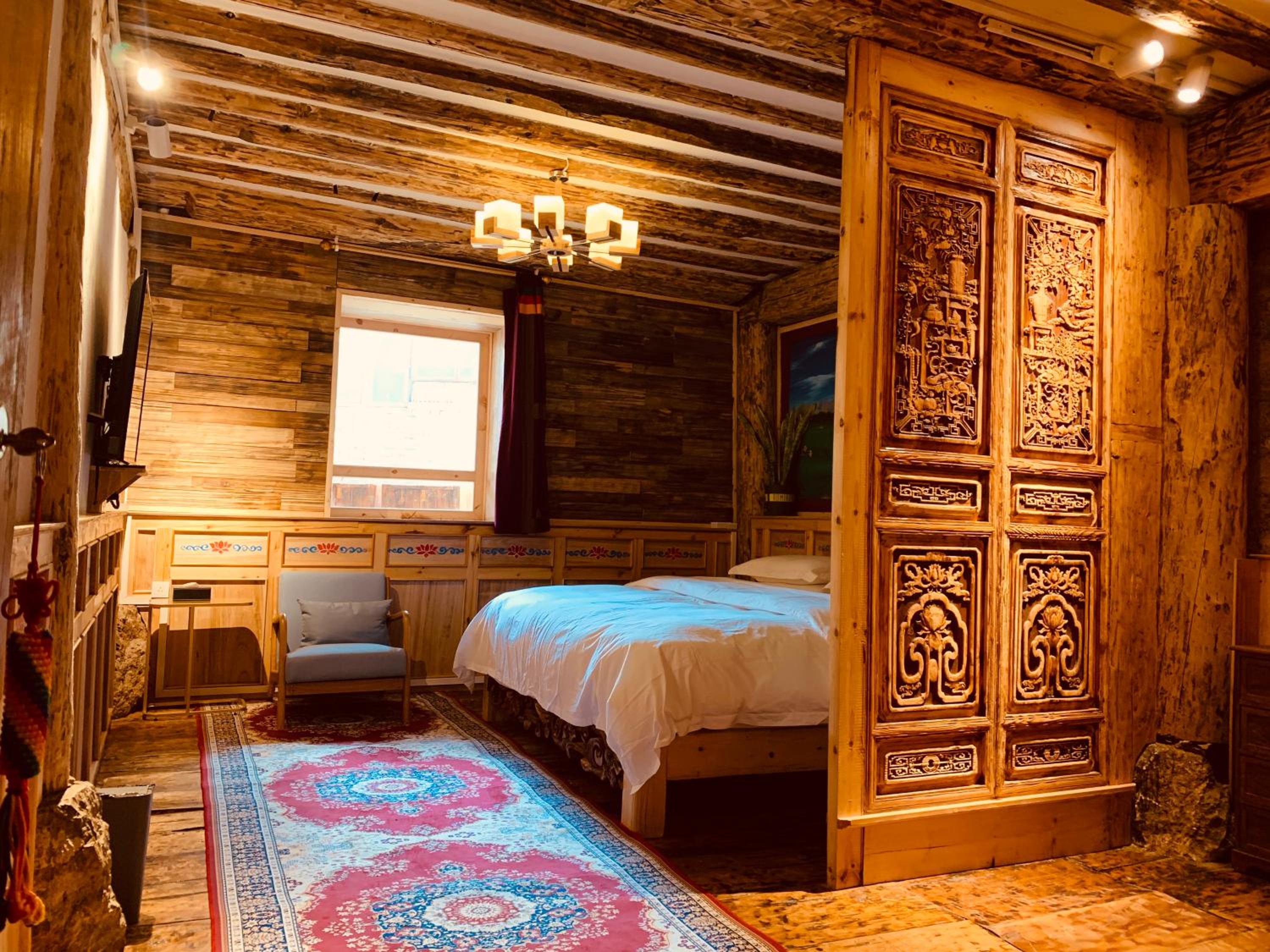 Double Room With Shared Bathroom