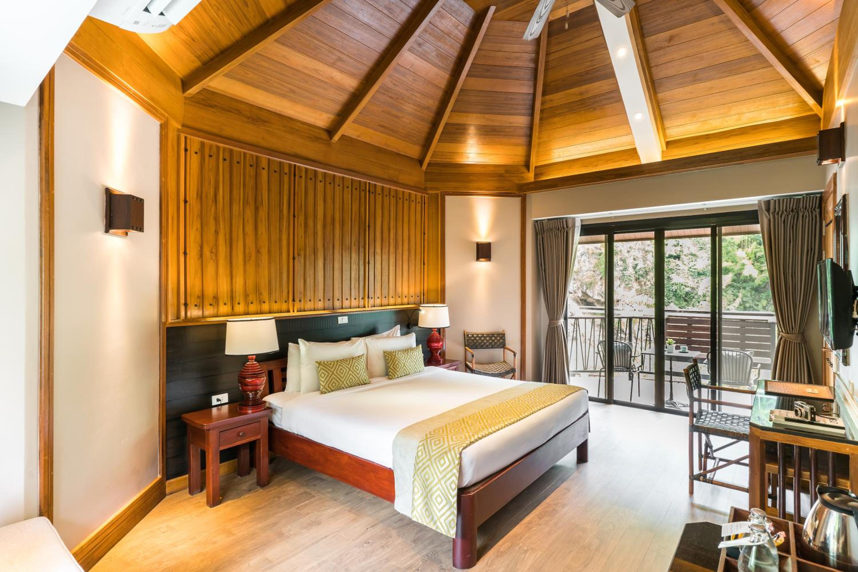 Deluxe Double or Twin Room with River View - Photo 3