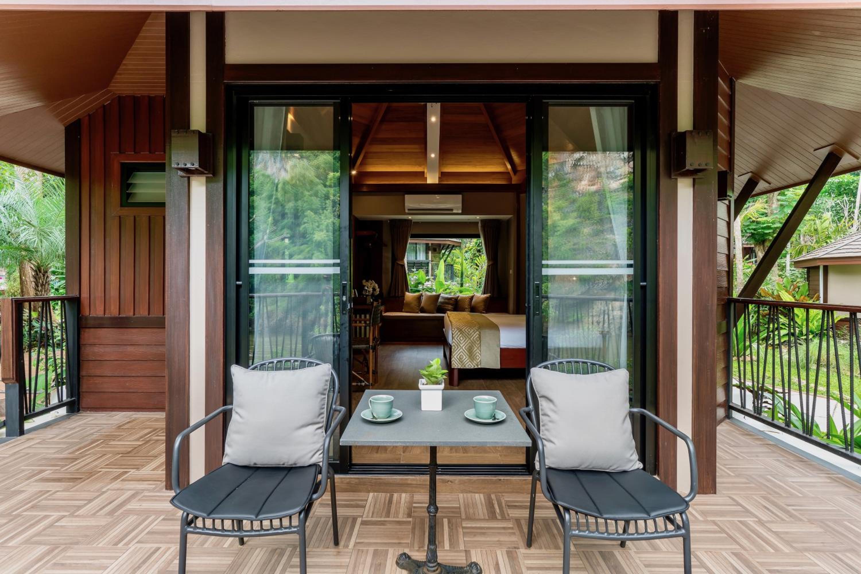 Deluxe Double or Twin Room with River View - Photo 7