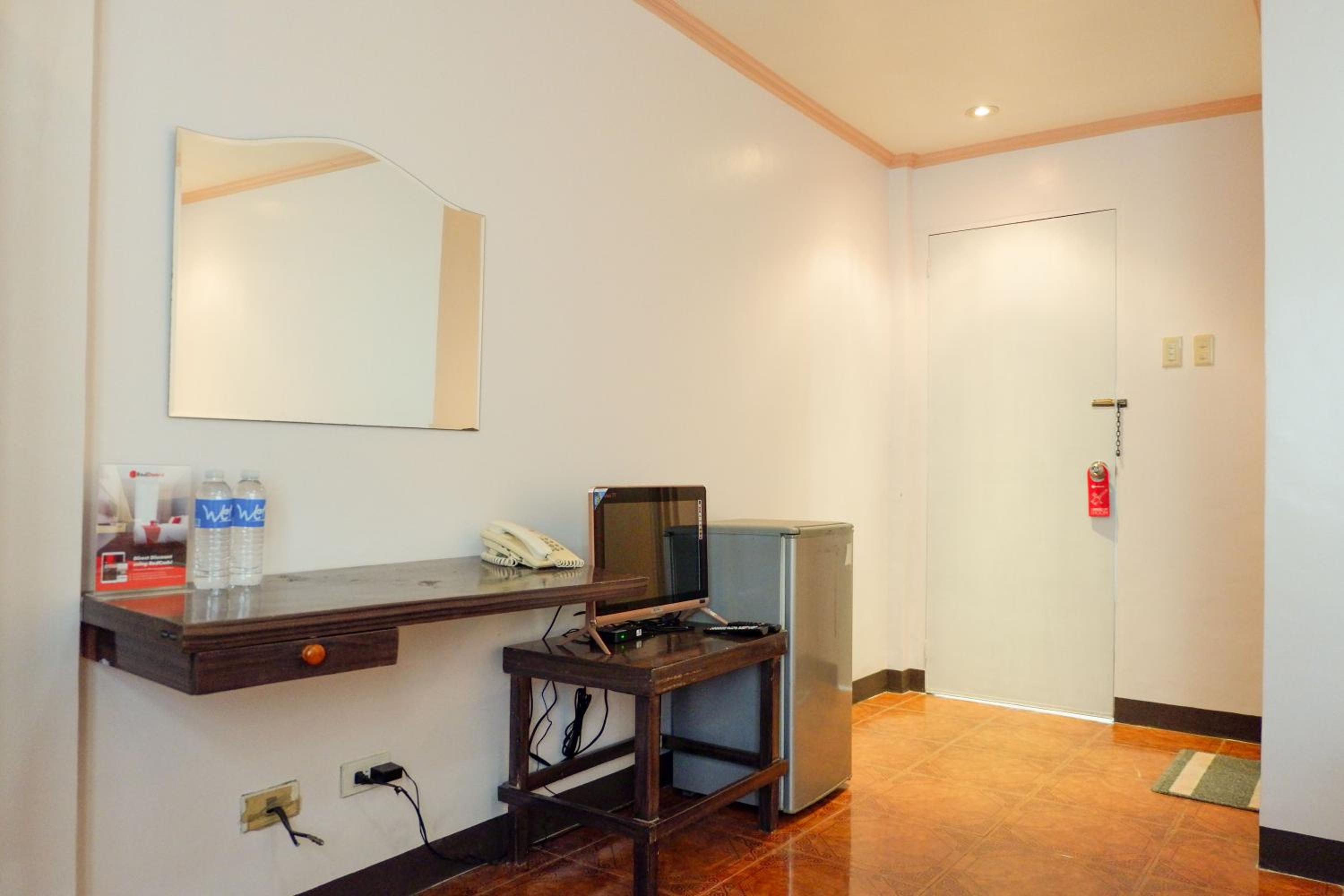 Twin Room - Photo 4