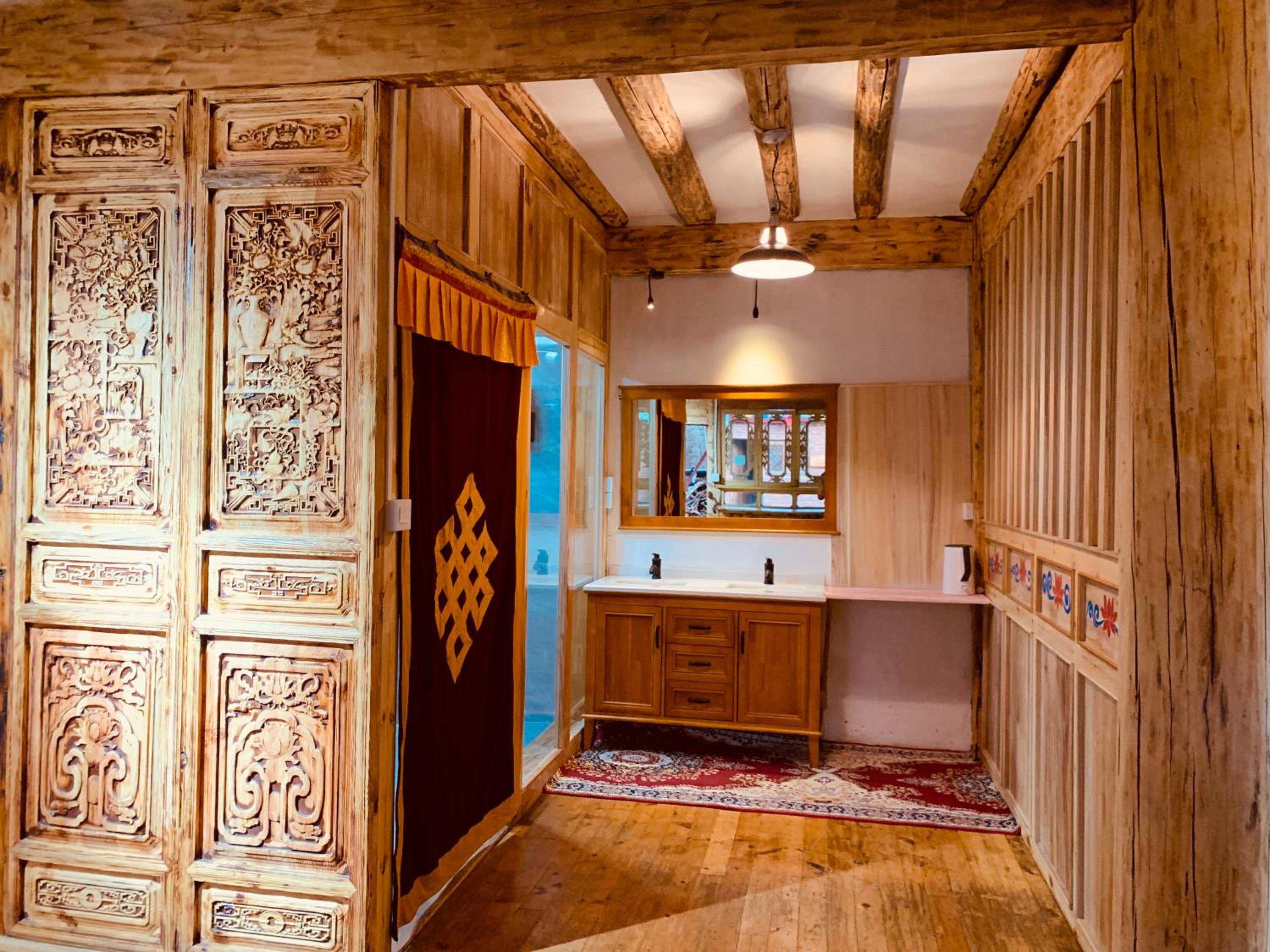 Double Or Twin Room With Shared Bathroom
