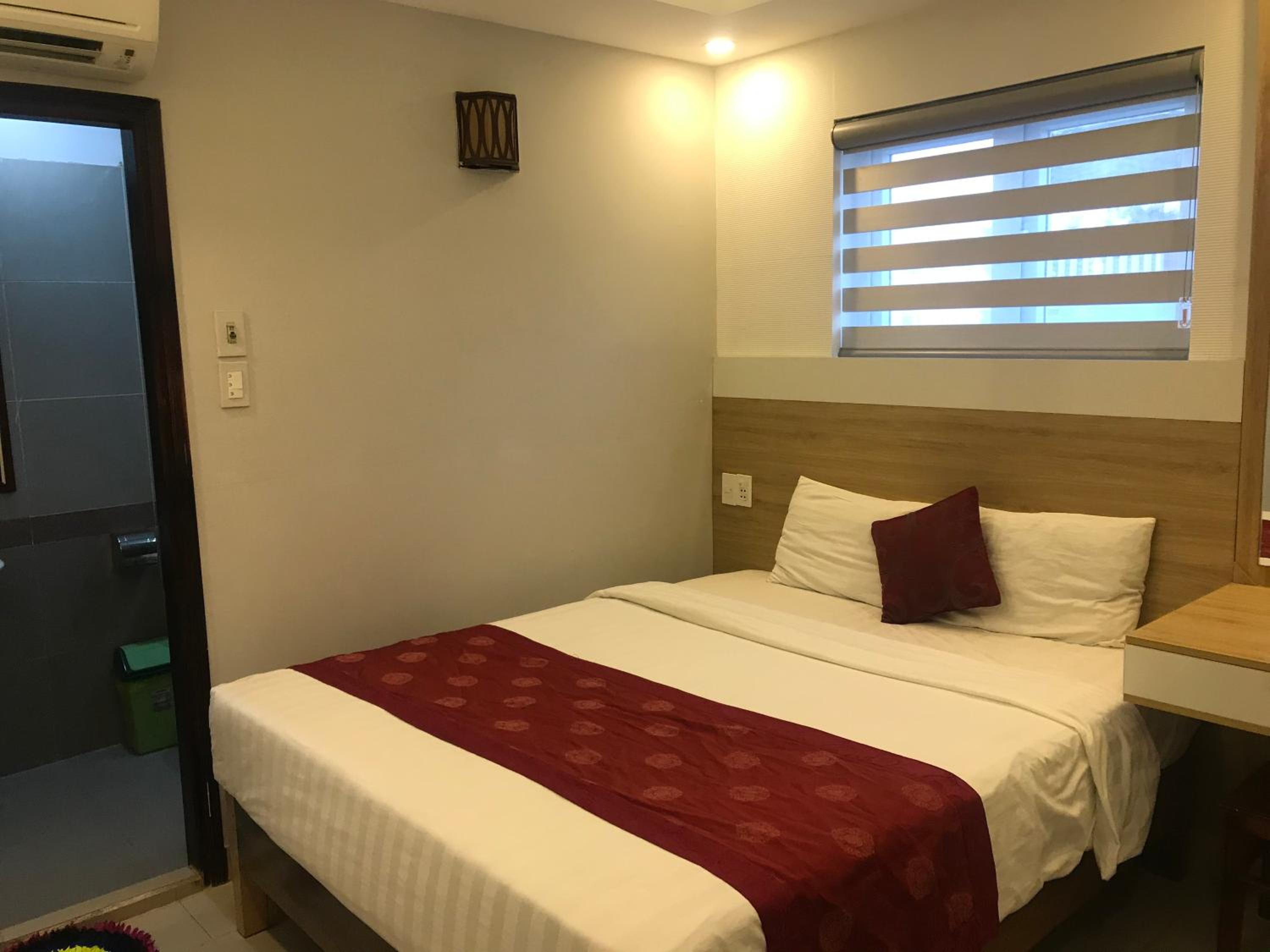 Small Double Room - Photo 7