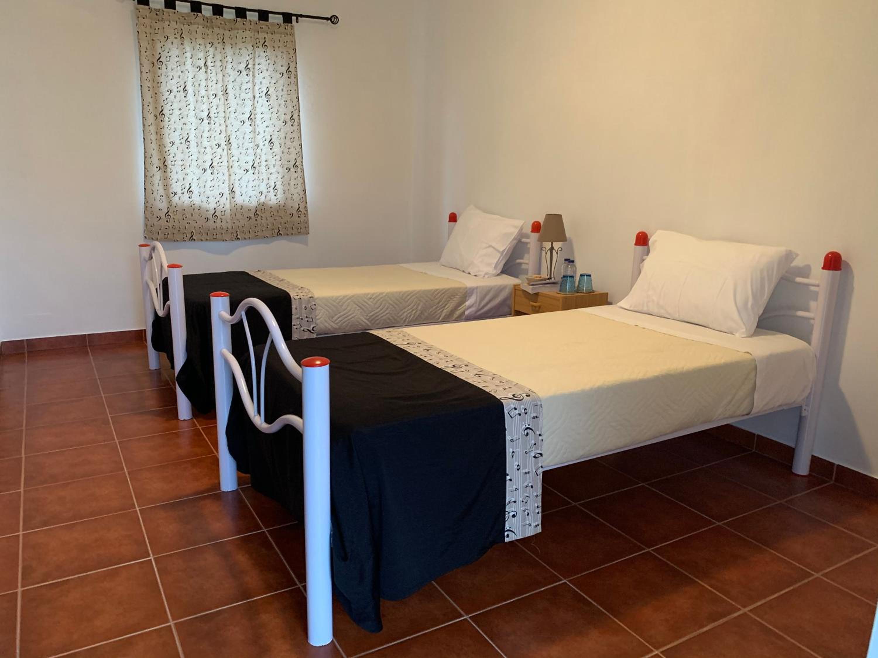 Double or Twin Room - Photo 3