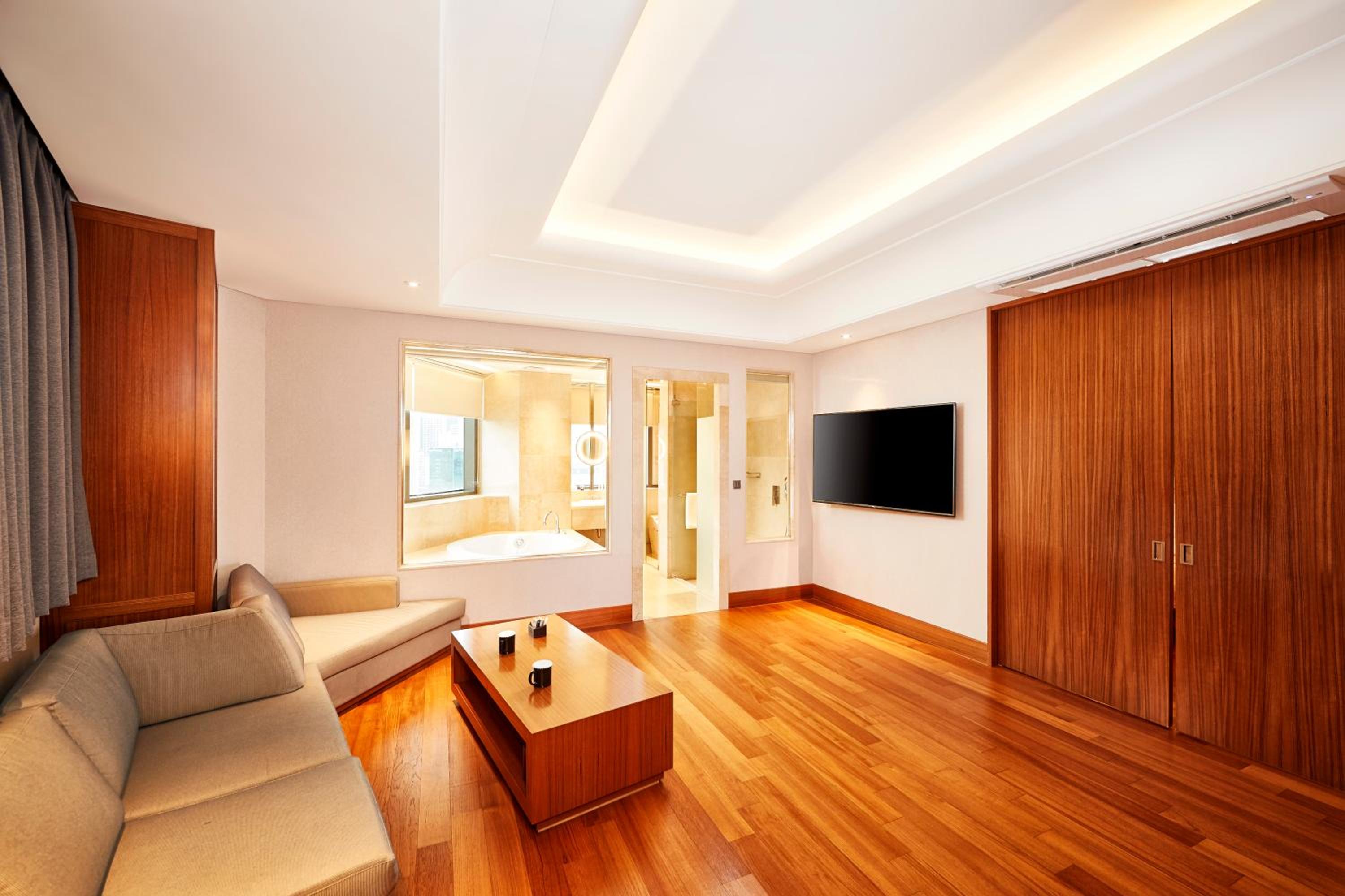 Royal Suite photo 3