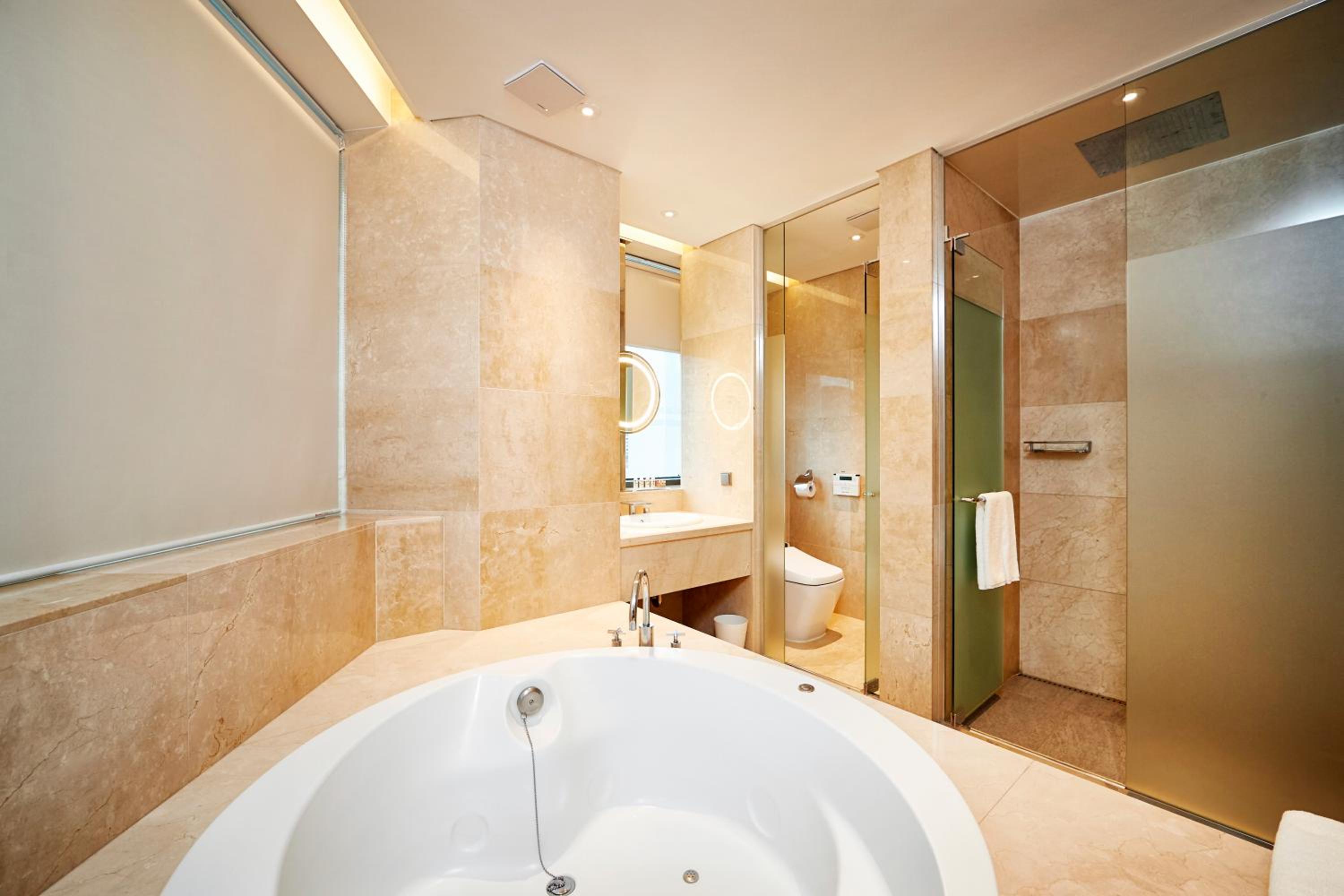 Royal Suite photo 2