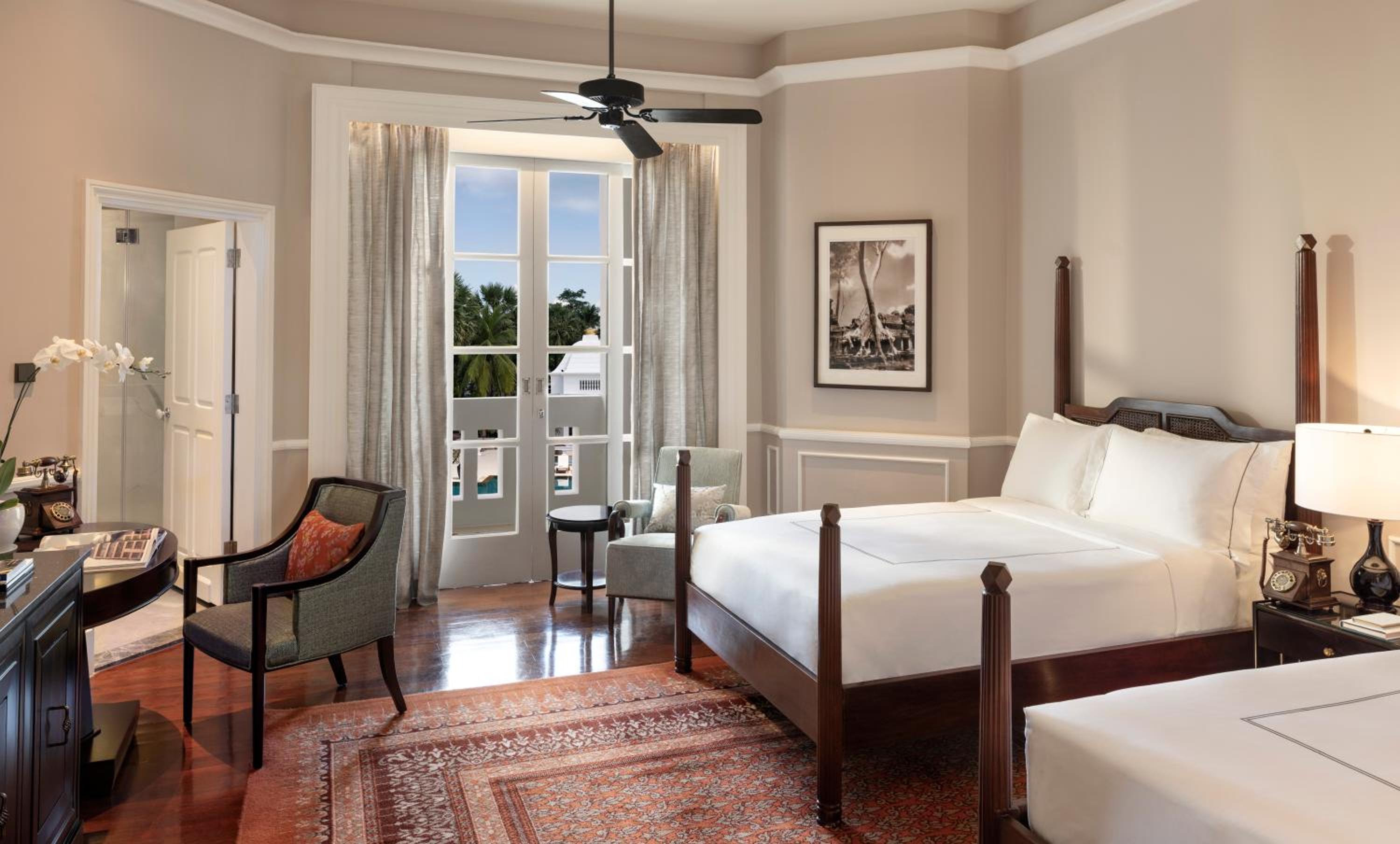 Landmark Room King Bed Garden View - Photo 5